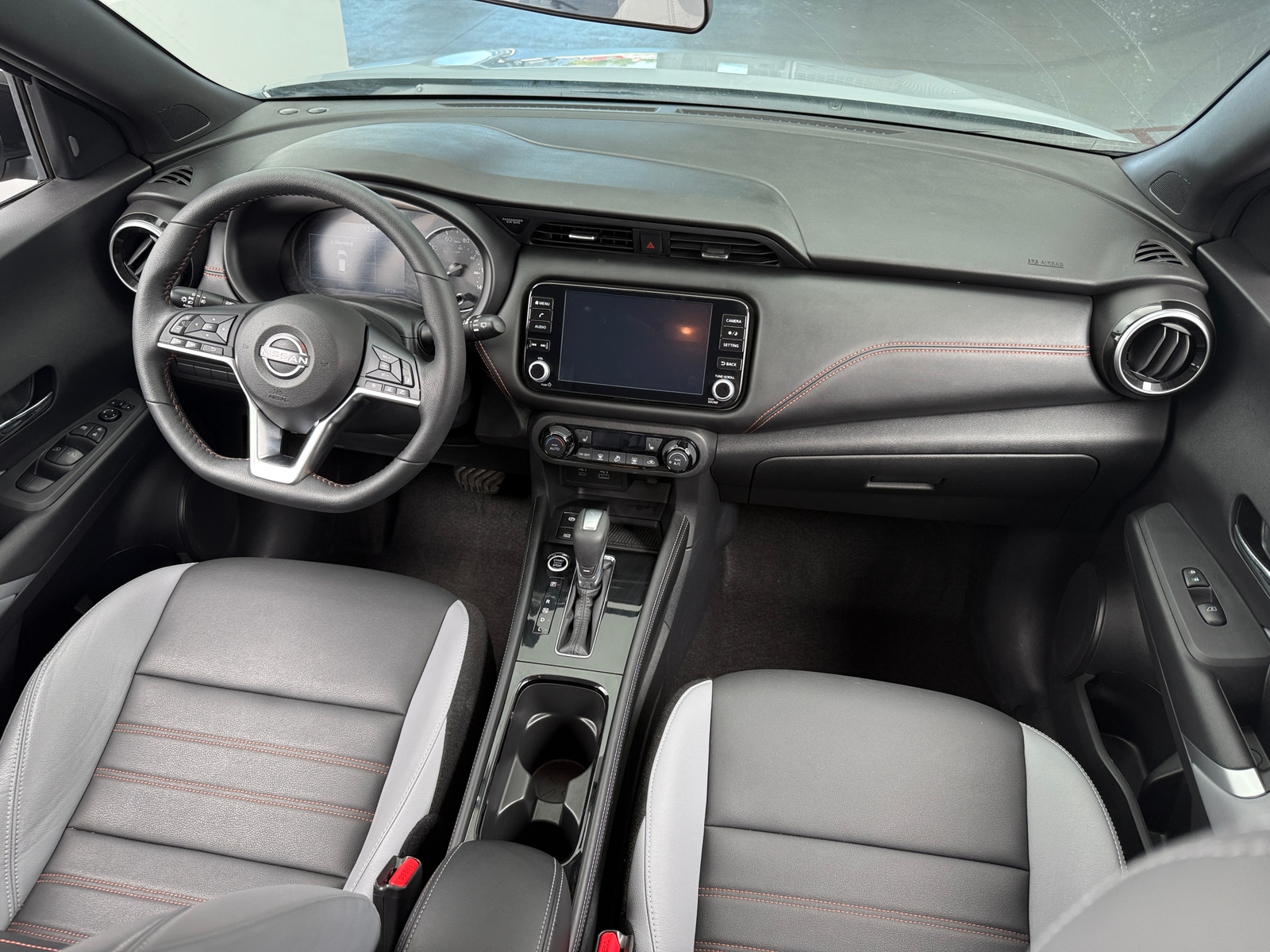 Thumbnail: 2023 Nissan Kicks - 2