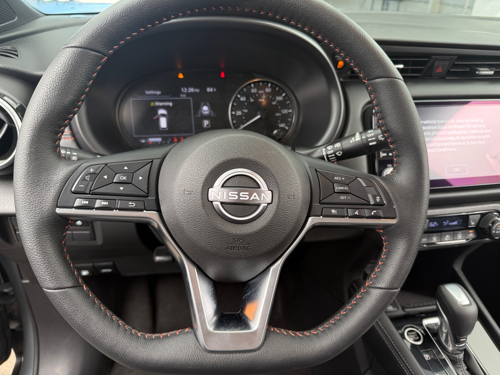 Thumbnail: 2023 Nissan Kicks - 4