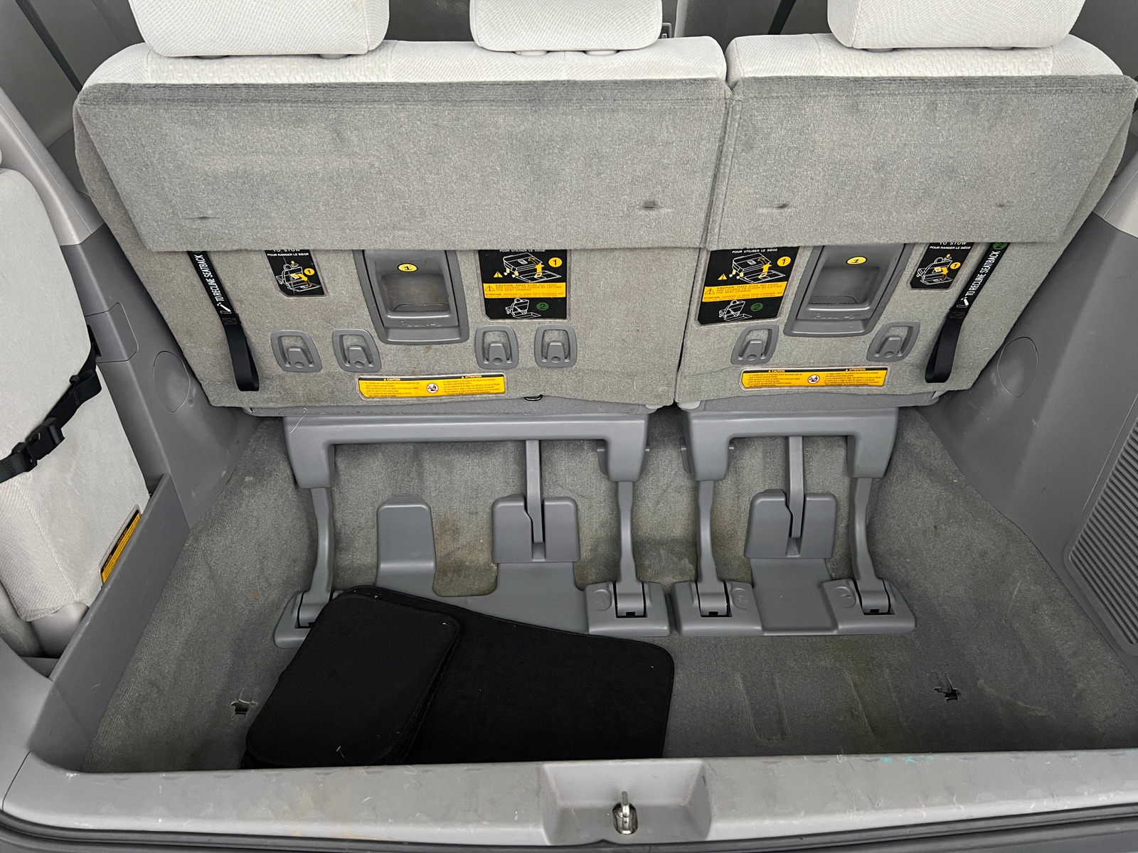 Thumbnail: 2012 Toyota Sienna - 7