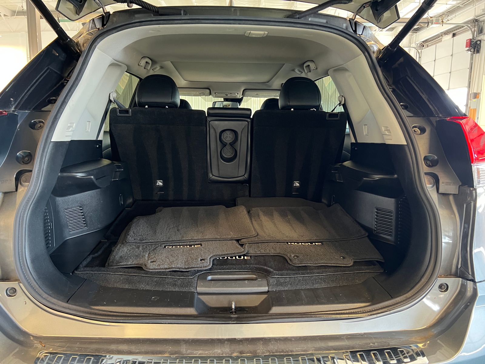 Thumbnail: 2019 Nissan Rogue - 6