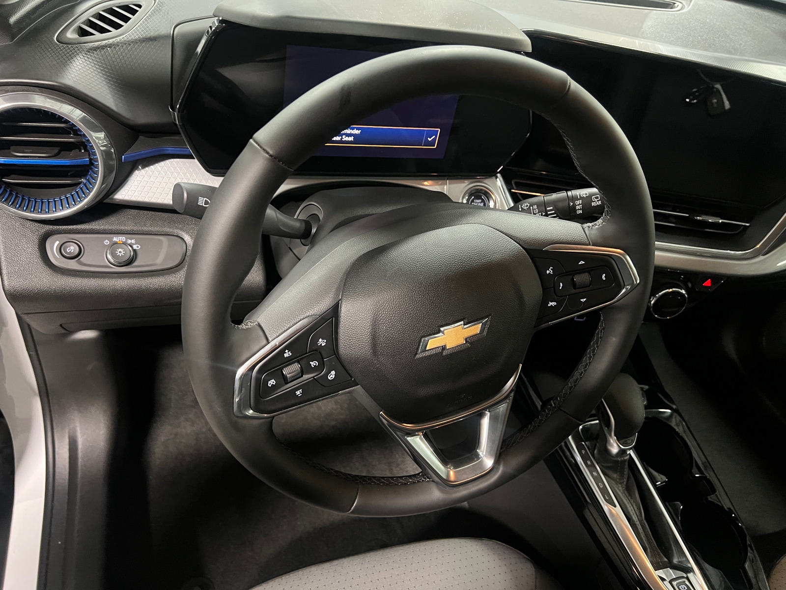 Thumbnail: 2025 Chevrolet Trax - 5