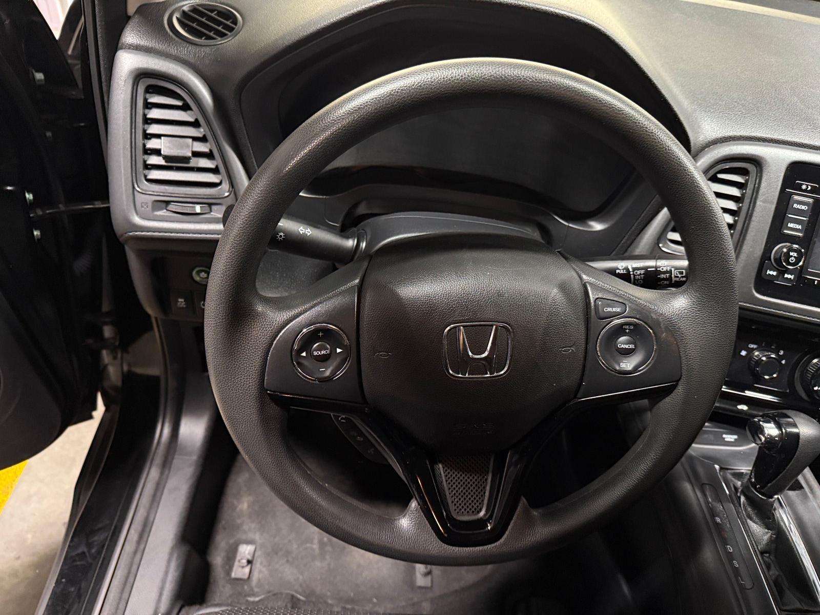 Thumbnail: 2022 Honda HR-V - 5