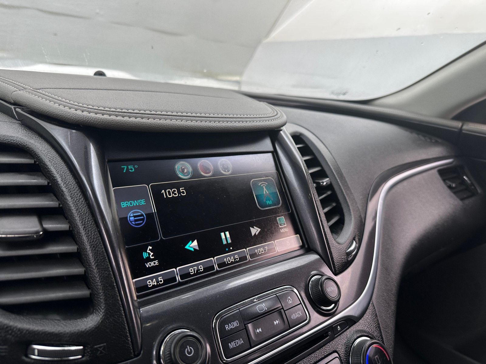Thumbnail: 2015 Chevrolet Impala - 4