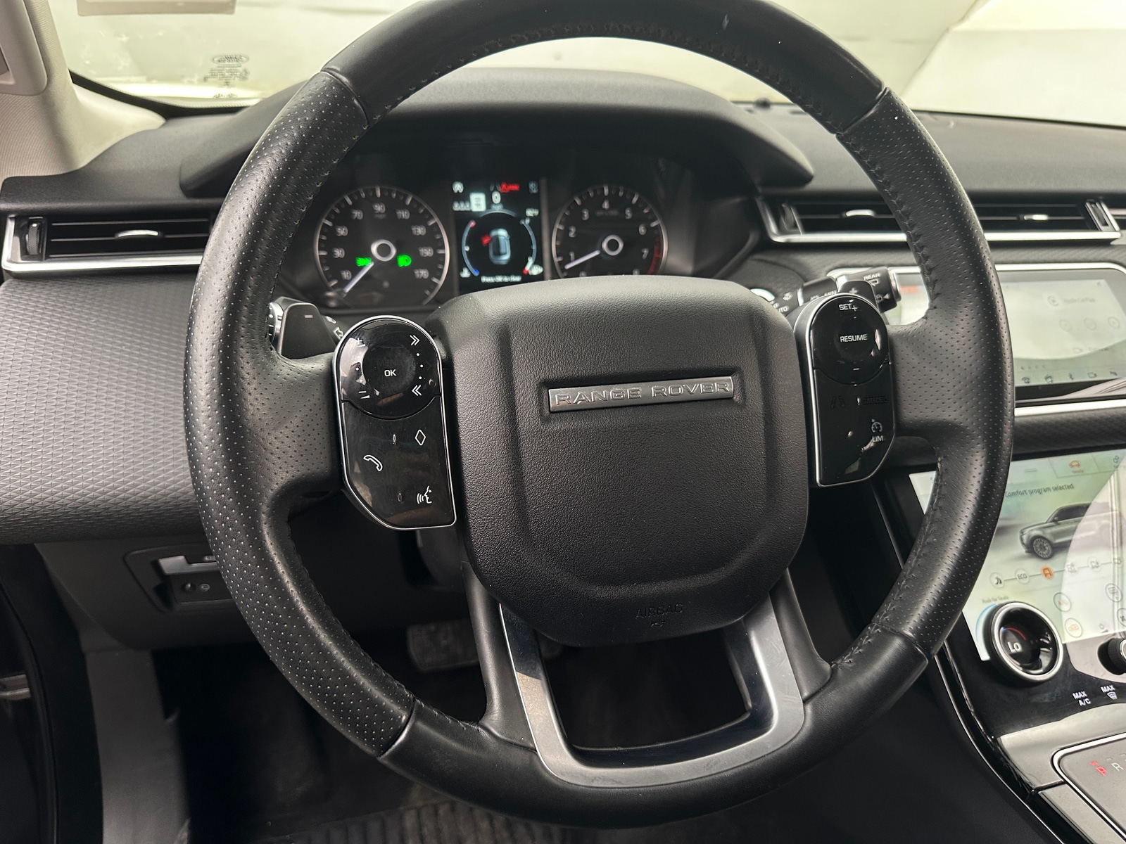 Thumbnail: 2020 Land Rover Range Rover Velar - 4