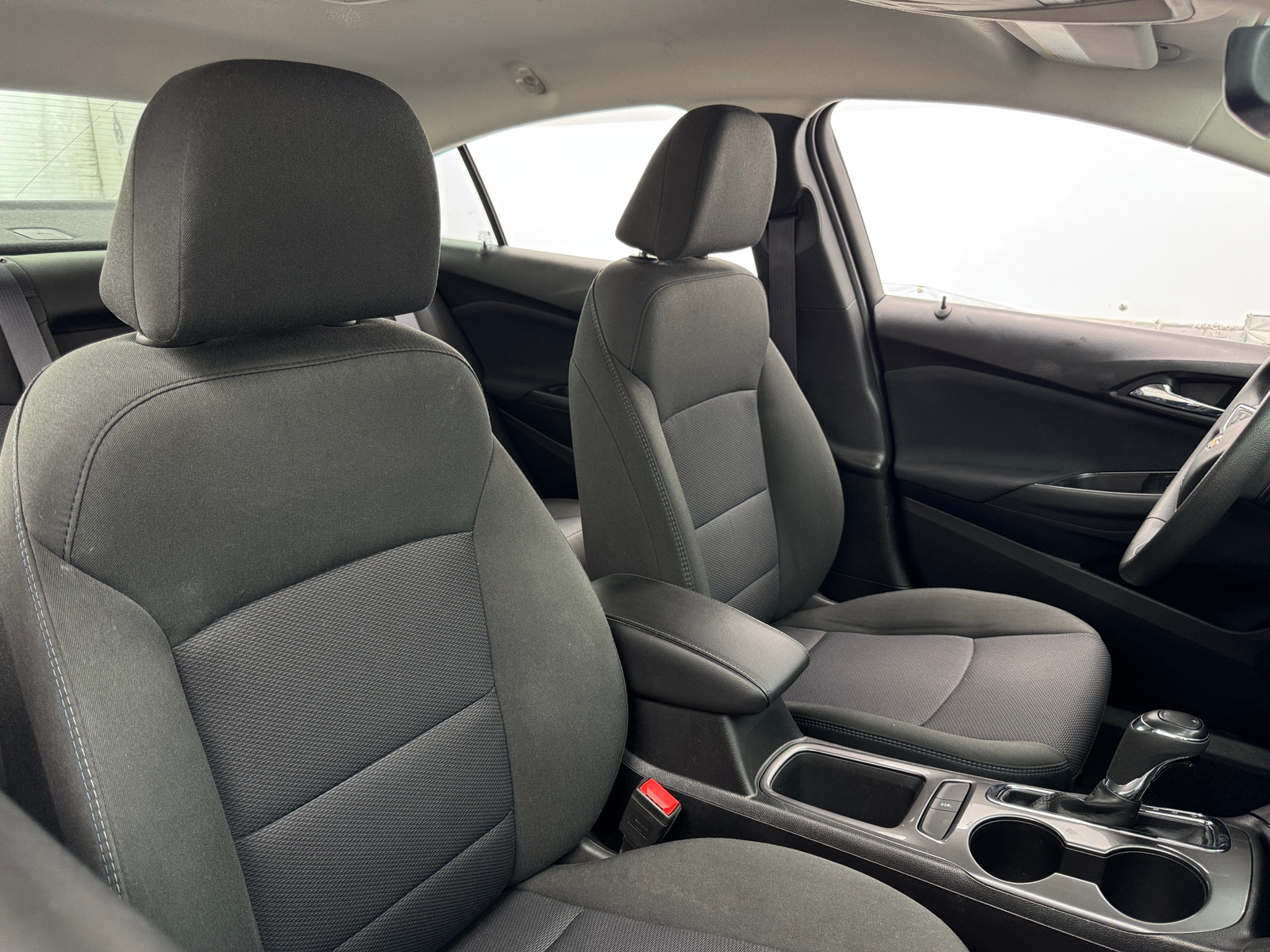 Thumbnail: 2017 Chevrolet Cruze - 2