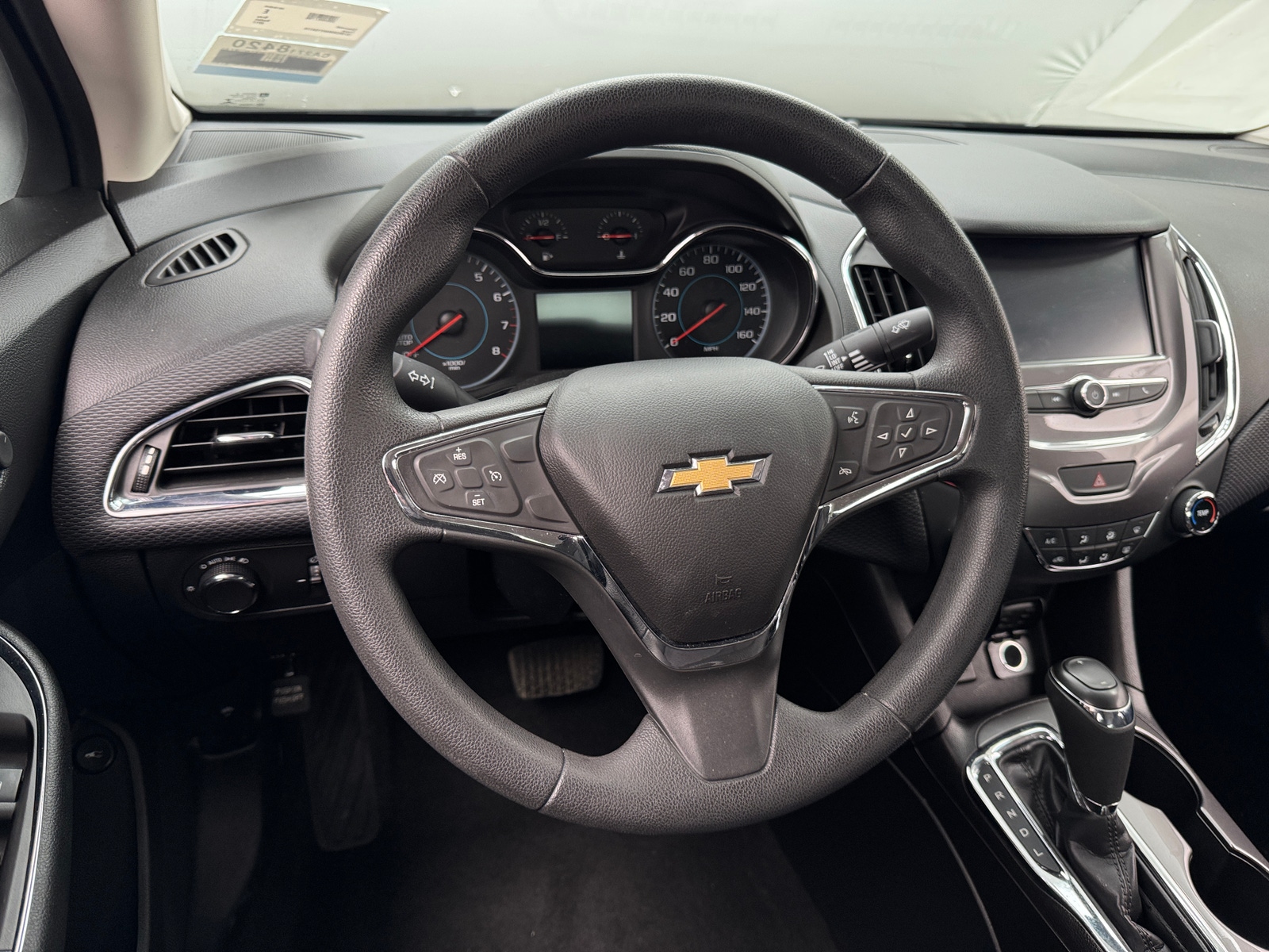 Thumbnail: 2017 Chevrolet Cruze - 5
