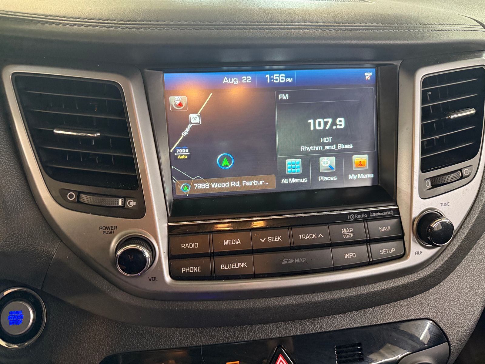 Thumbnail: 2016 Hyundai Tucson - 3