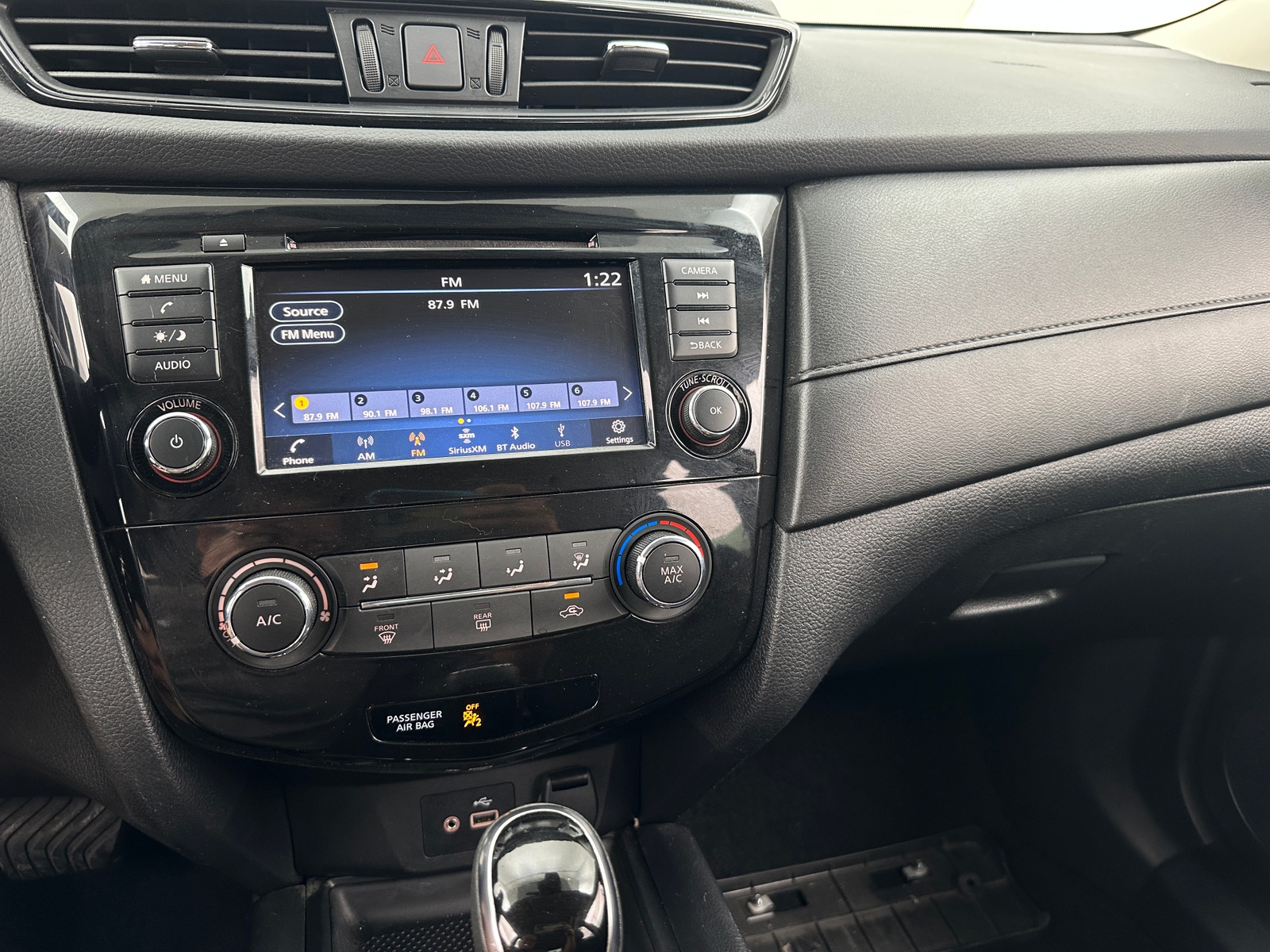 Thumbnail: 2020 Nissan Rogue - 4