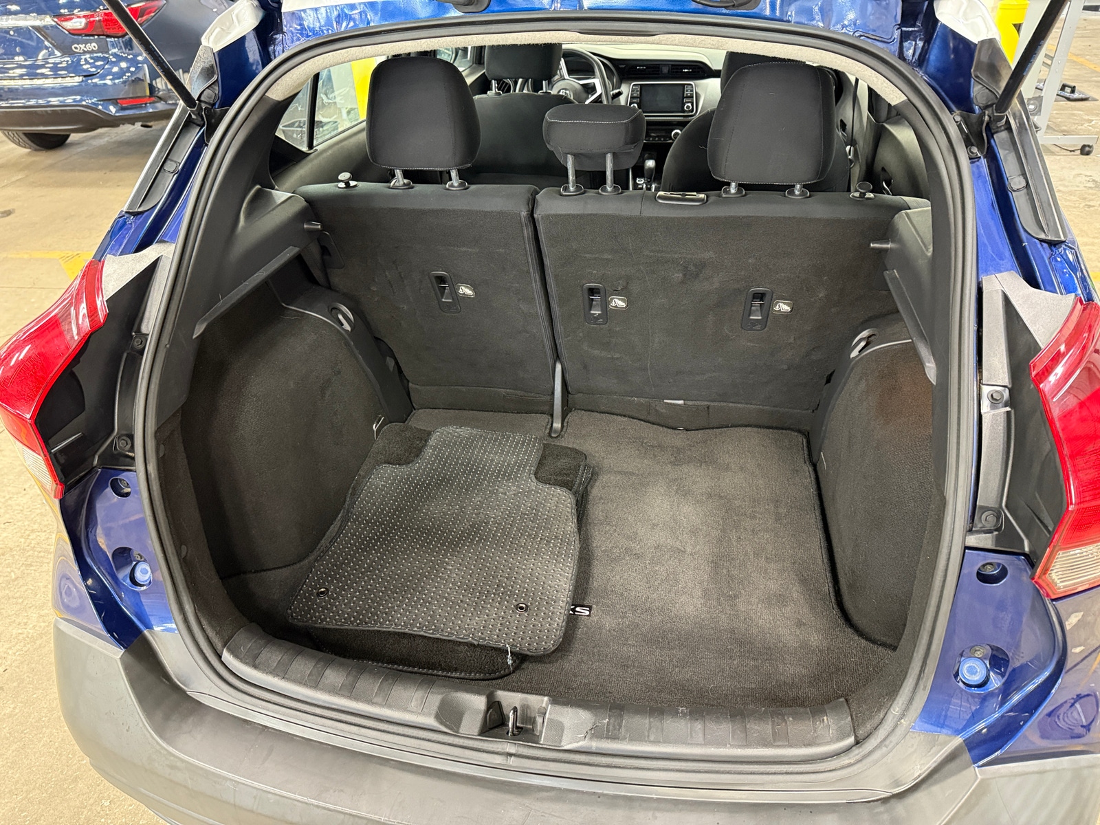 Thumbnail: 2019 Nissan Kicks - 7