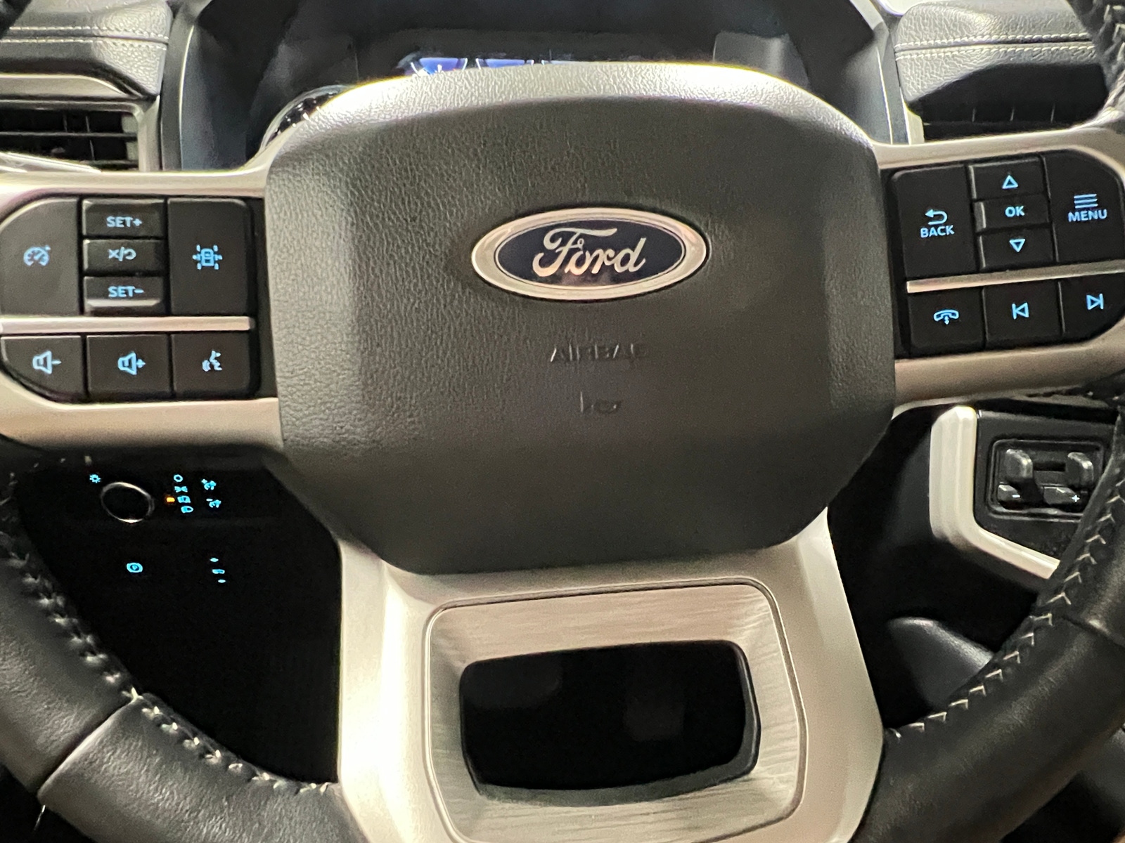 Thumbnail: 2023 Ford Expedition - 5