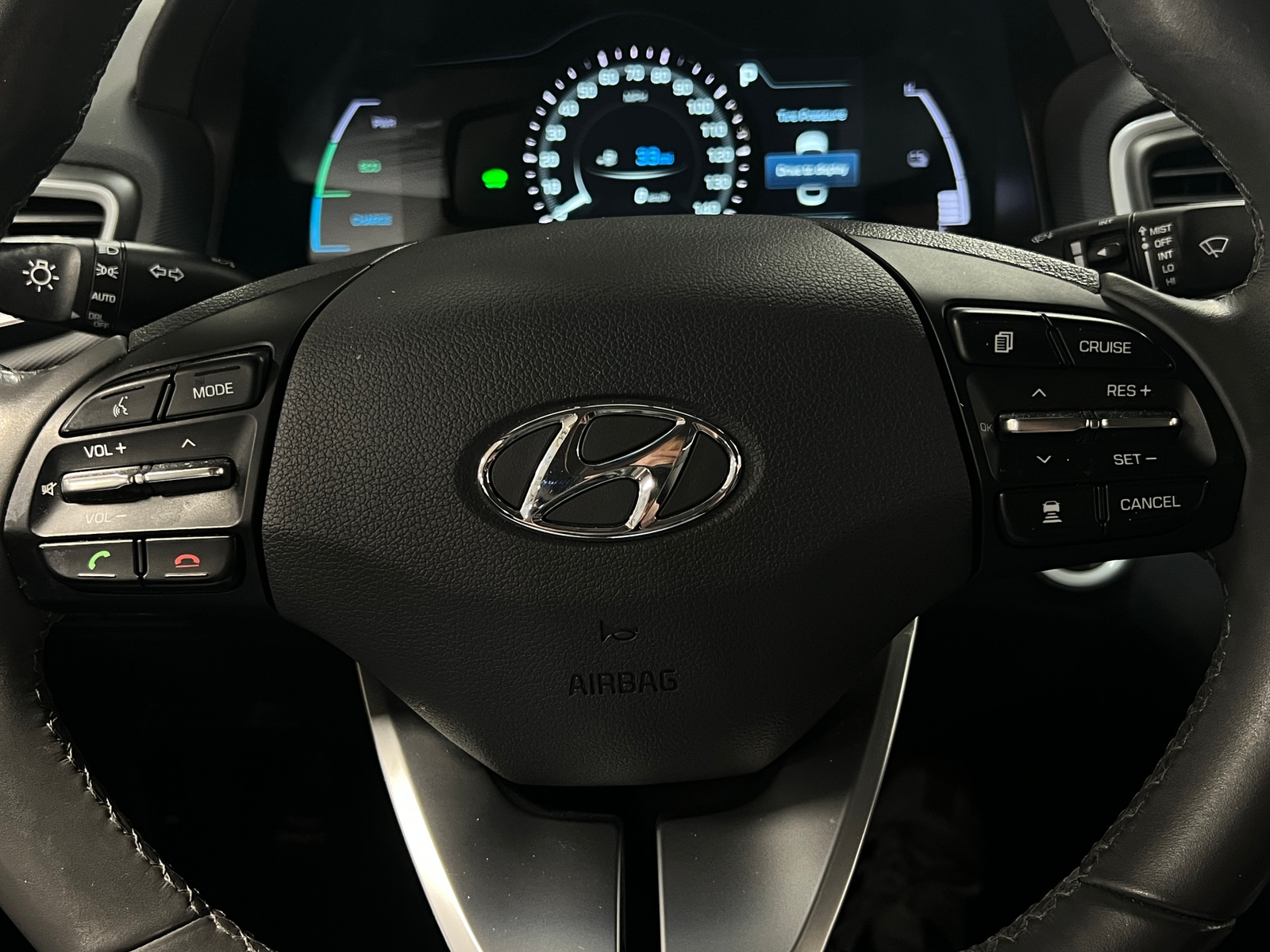 Thumbnail: 2017 Hyundai Ioniq - 4