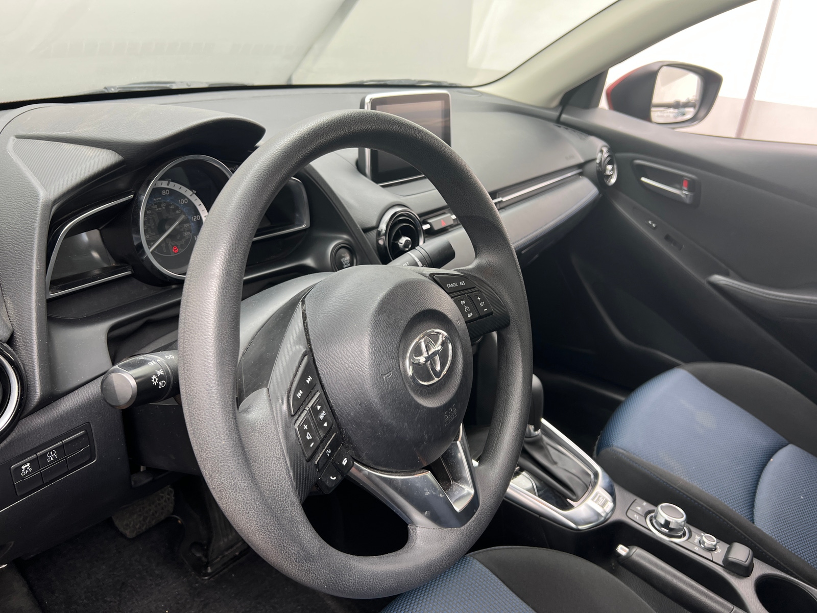 Thumbnail: 2018 Toyota Yaris iA - 5