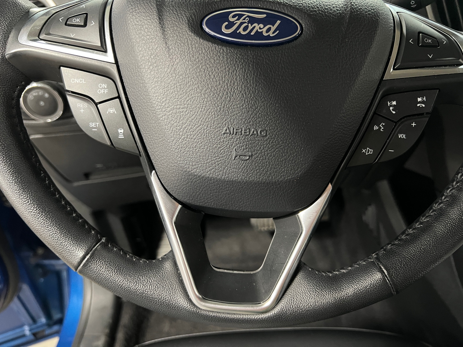 Thumbnail: 2024 Ford Edge - 4