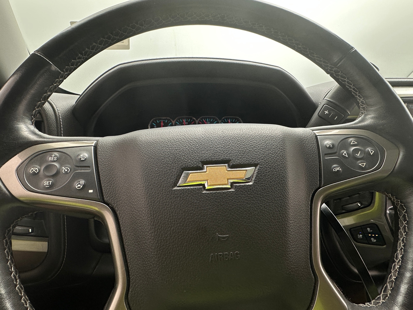 Thumbnail: 2017 Chevrolet Silverado 1500 - 4