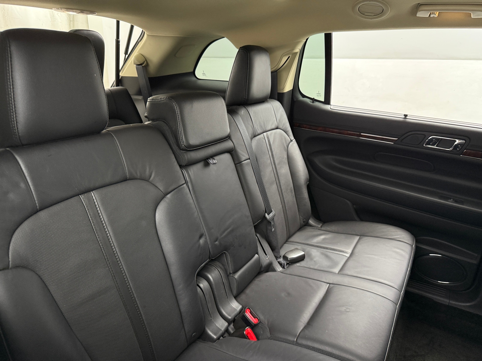 Thumbnail: 2014 Lincoln MKT - 5
