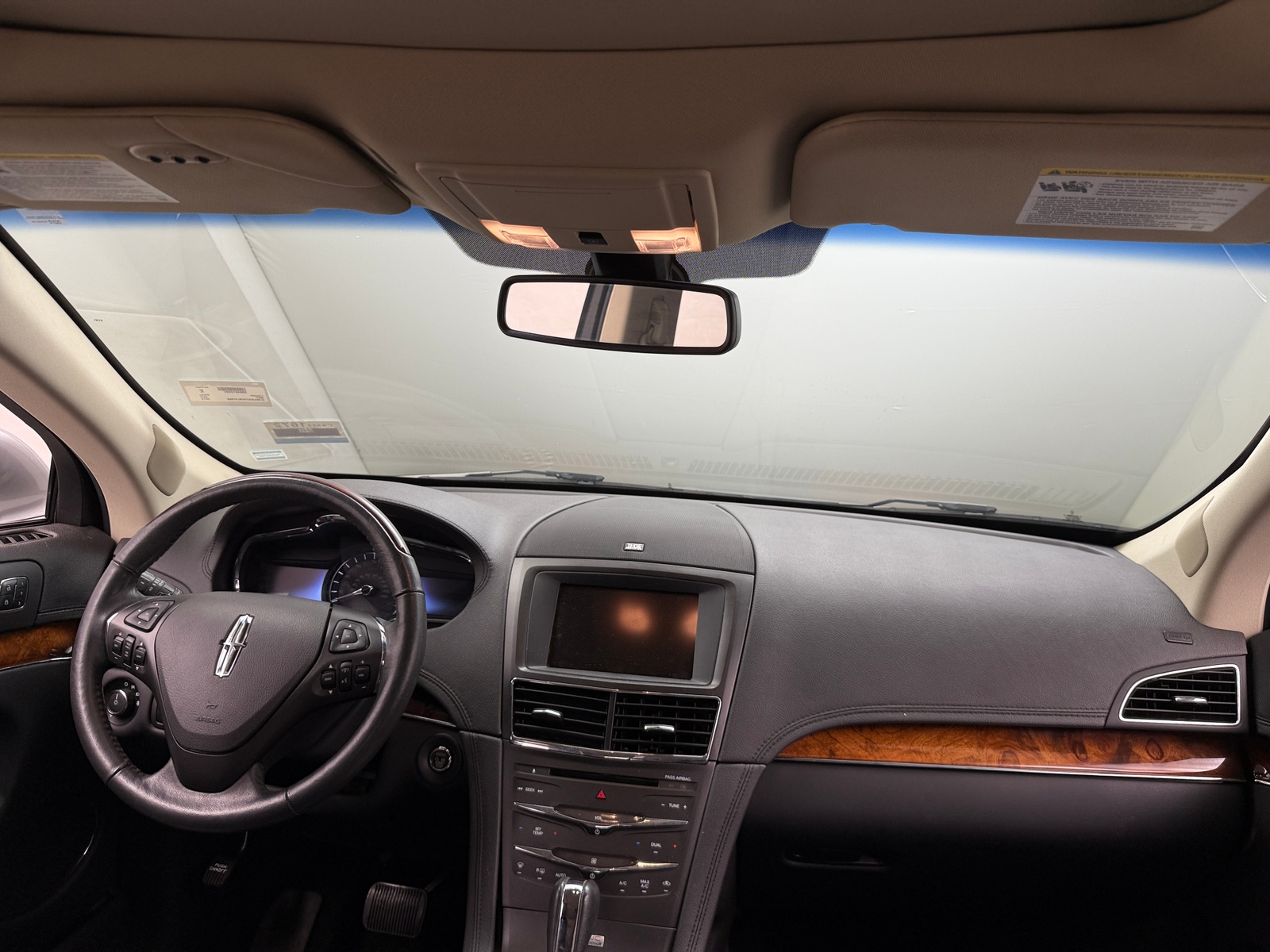 Thumbnail: 2014 Lincoln MKT - 2