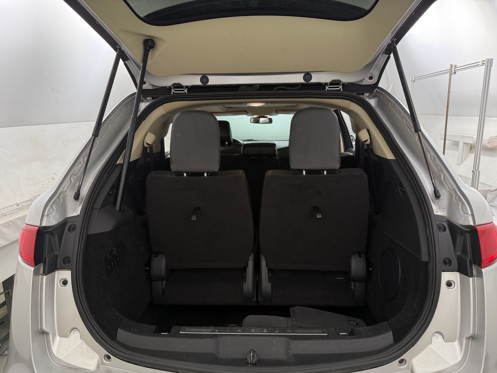 Thumbnail: 2014 Lincoln MKT - 6