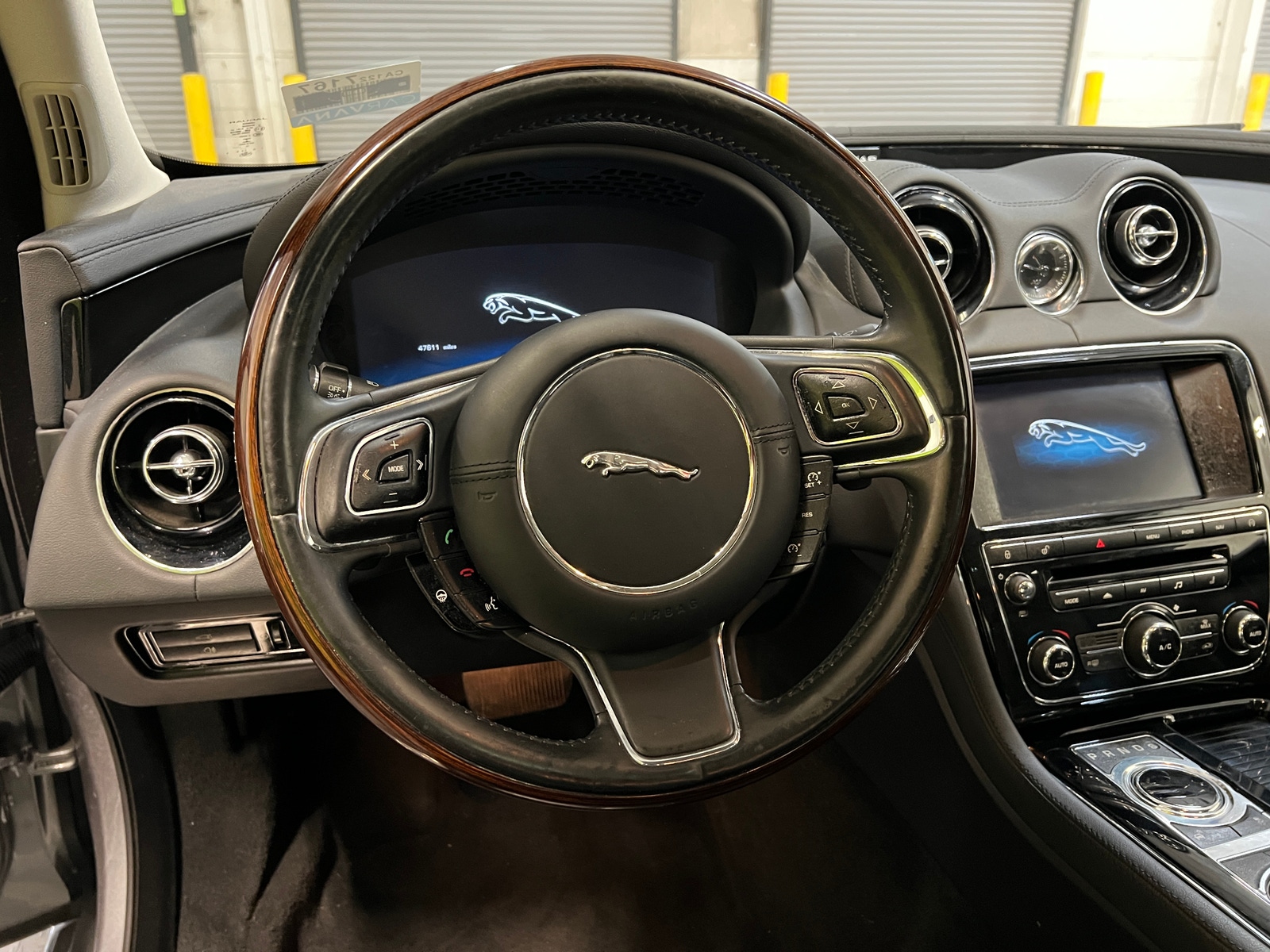 Thumbnail: 2015 Jaguar XJ - 4