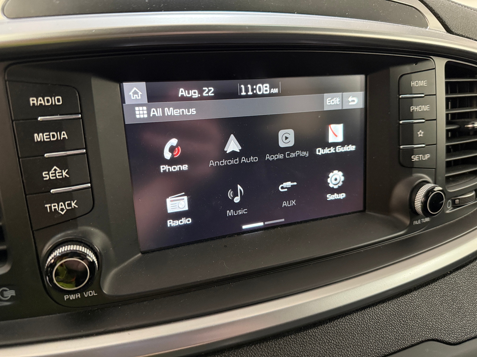 Thumbnail: 2020 Kia Sorento - 4