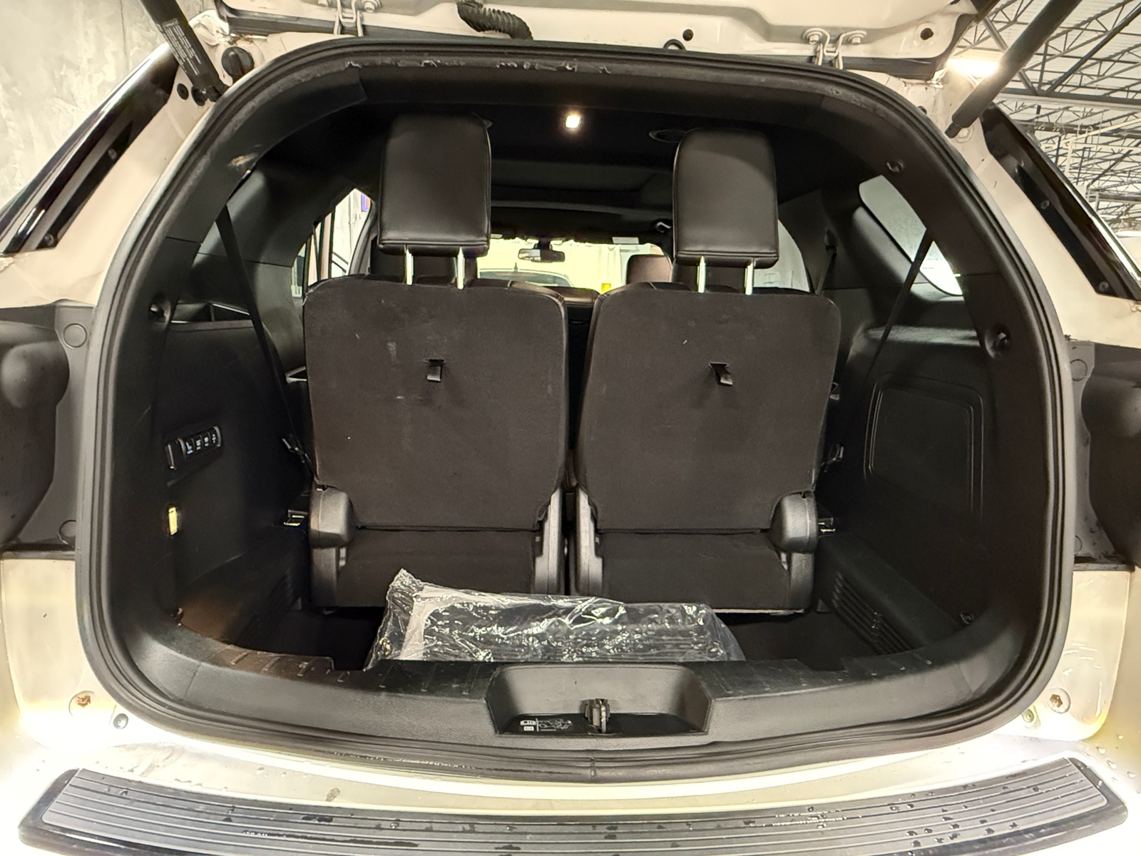 Thumbnail: 2018 Ford Explorer - 7