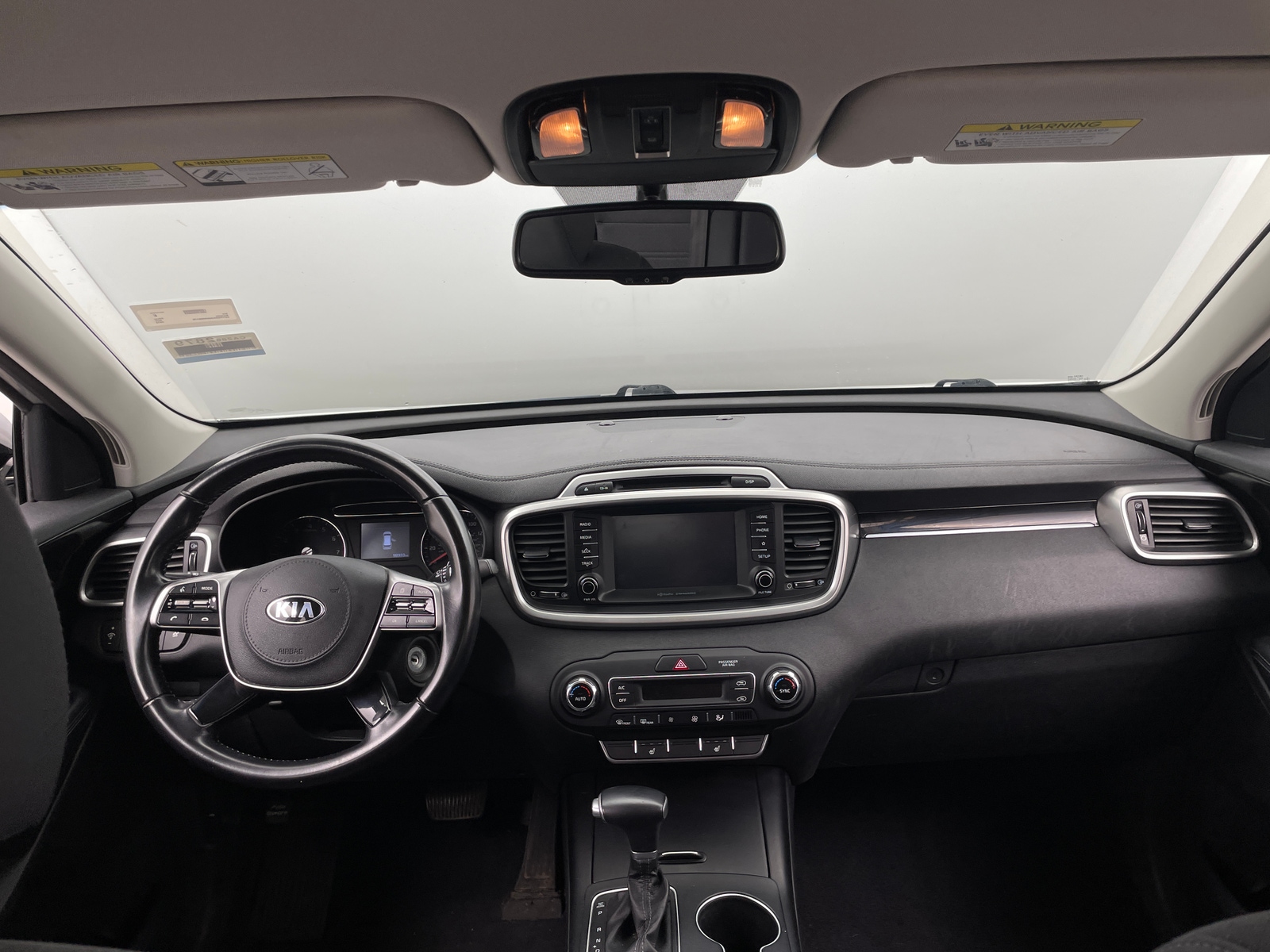 Thumbnail: 2019 Kia Sorento - 3