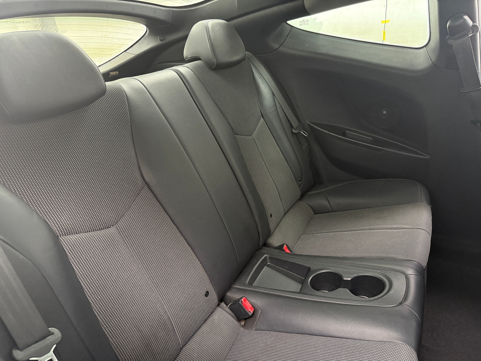 Thumbnail: 2015 Hyundai Veloster - 5
