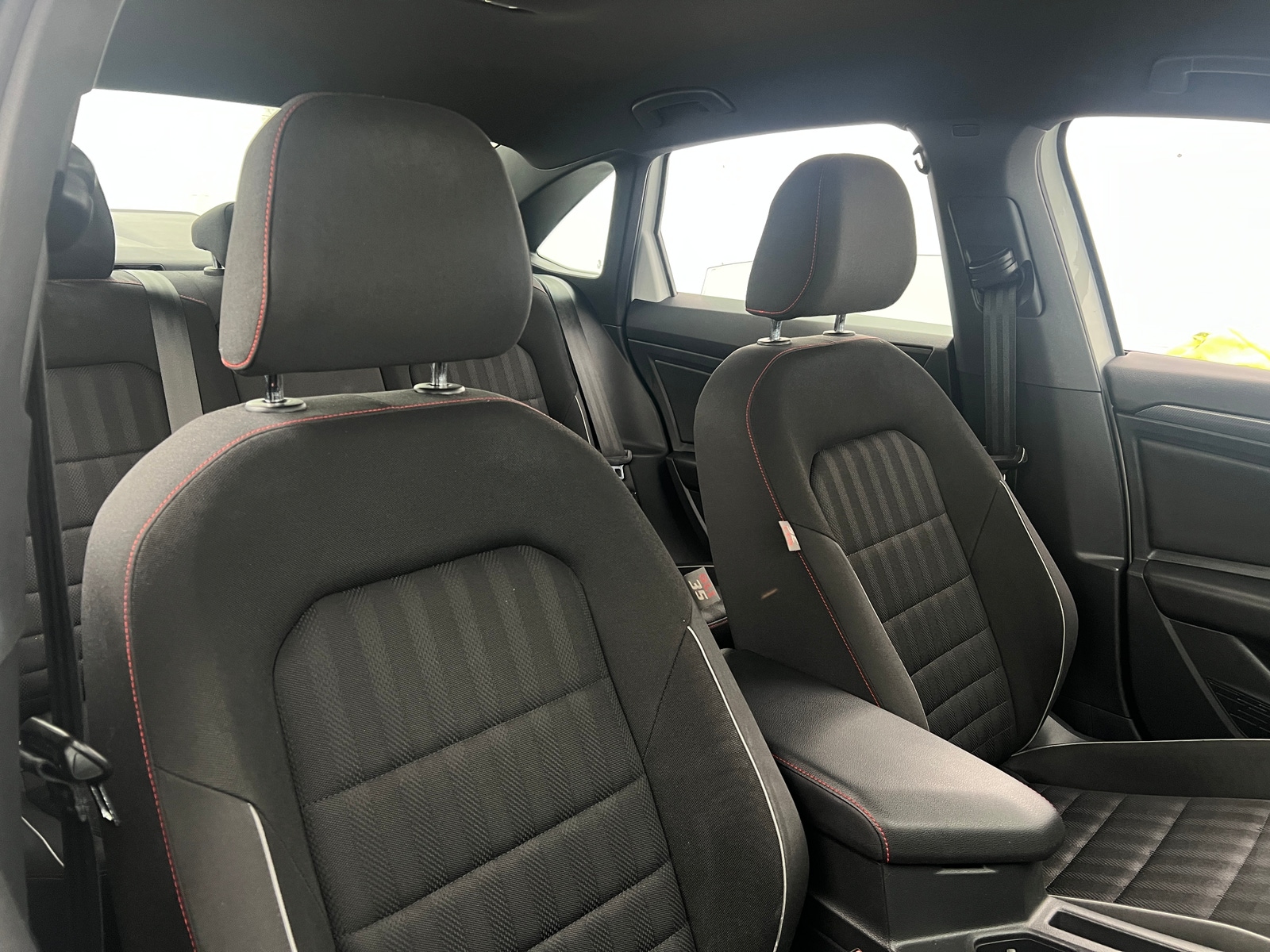 Thumbnail: 2019 Volkswagen Jetta - 2