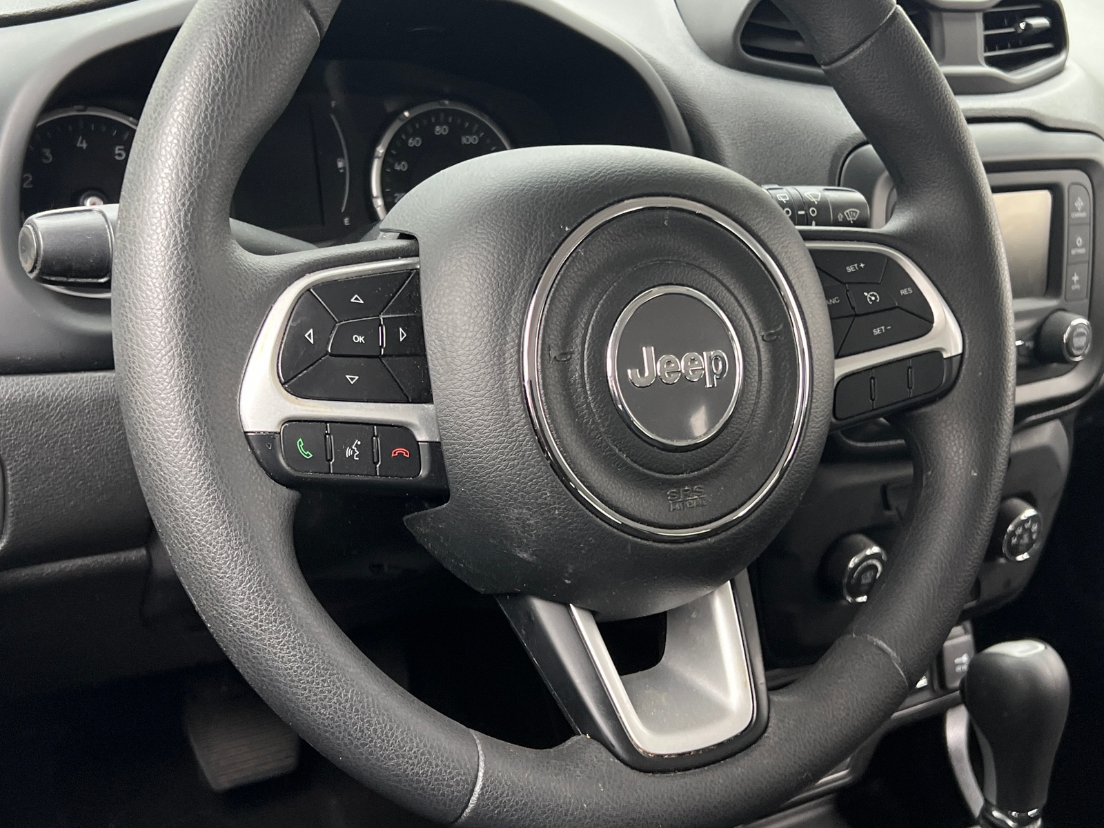 Thumbnail: 2019 Jeep Renegade - 5
