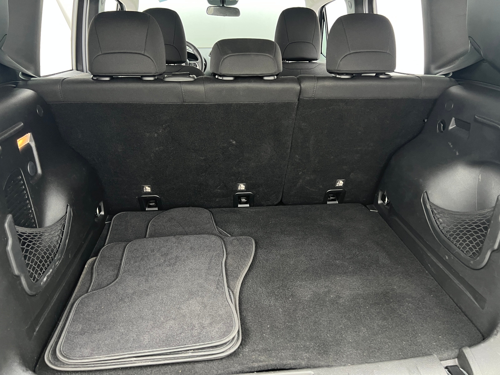 Thumbnail: 2019 Jeep Renegade - 7
