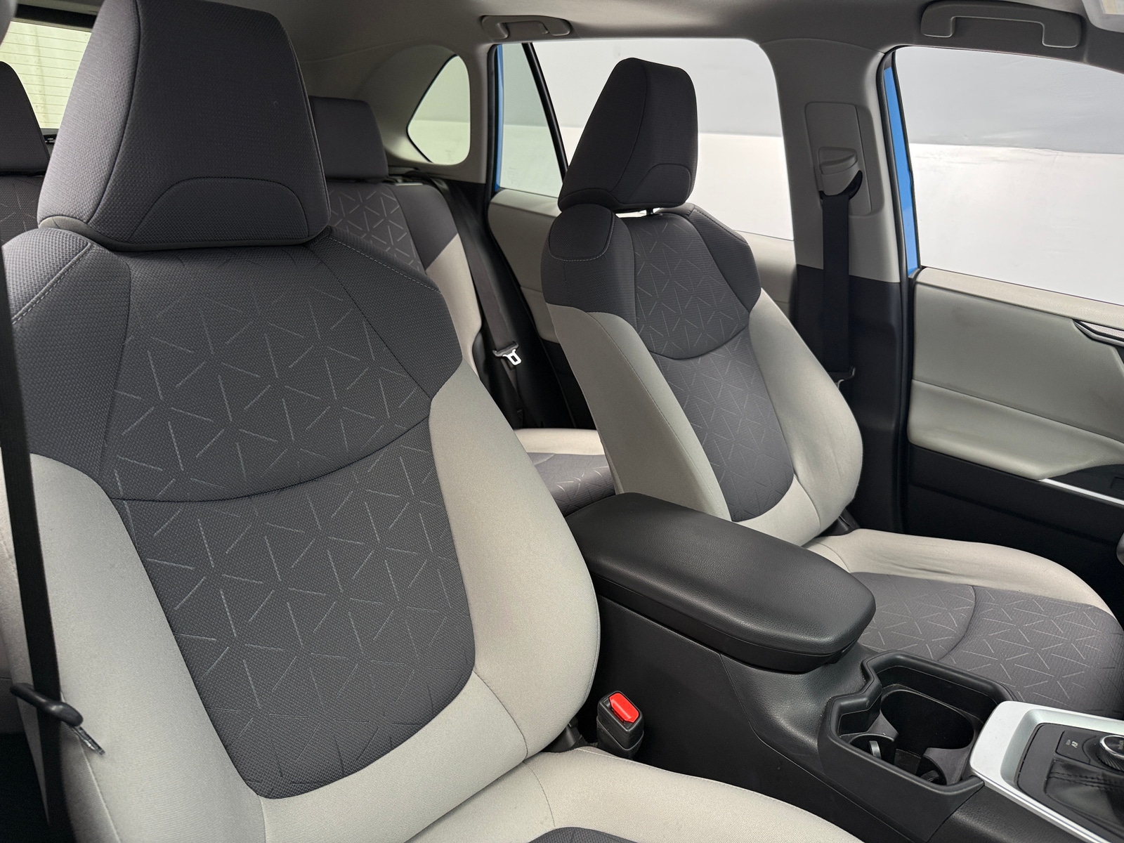 Thumbnail: 2020 Toyota RAV4 - 2