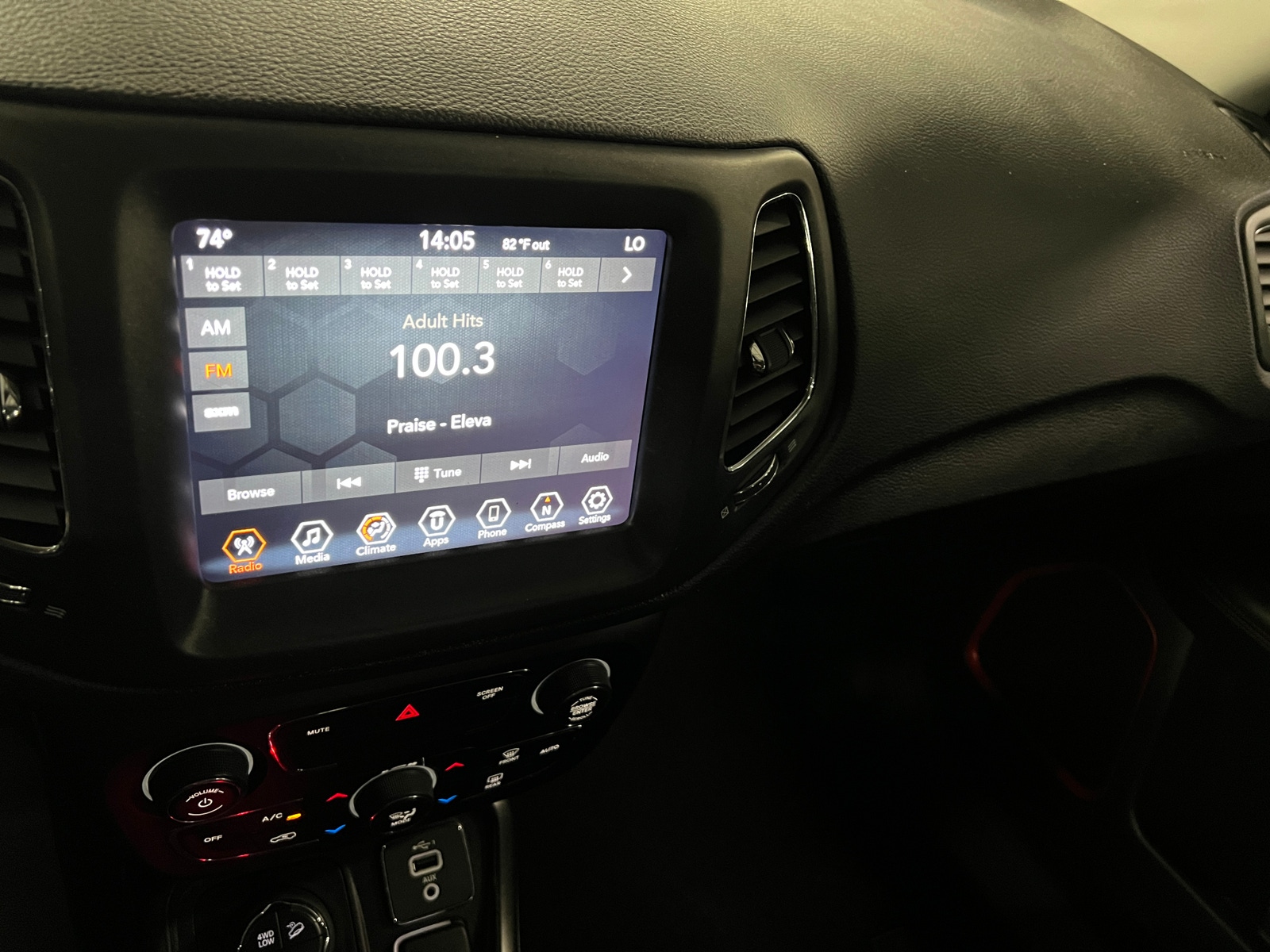 Thumbnail: 2020 Jeep Compass - 3