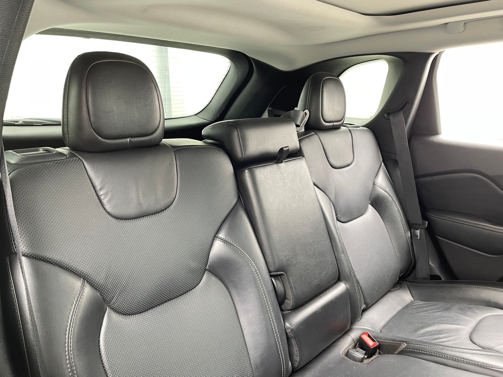 Thumbnail: 2020 Jeep Cherokee - 5
