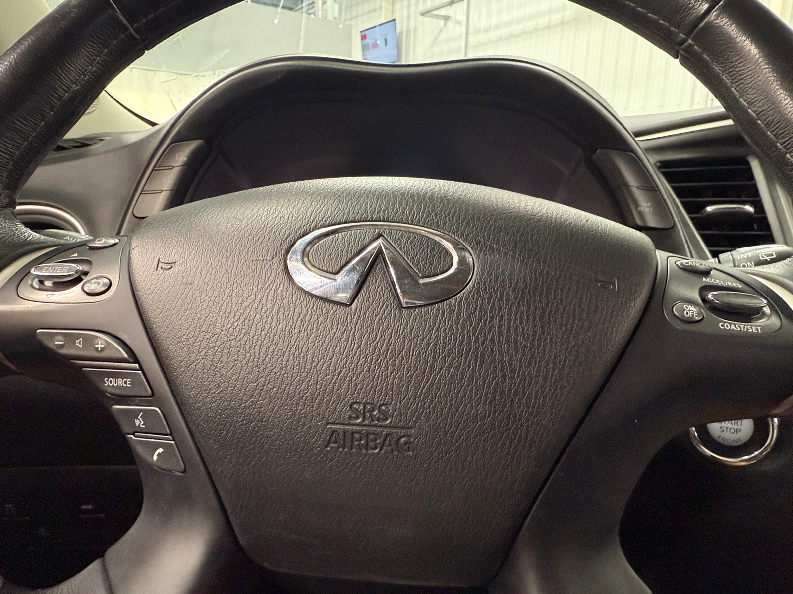 Thumbnail: 2018 INFINITI QX60 - 4