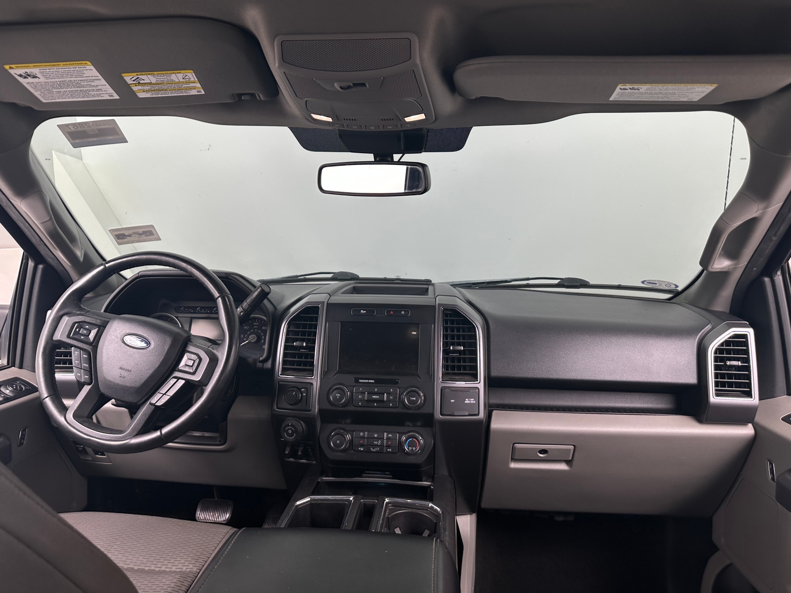 Thumbnail: 2019 Ford Econoline - 3