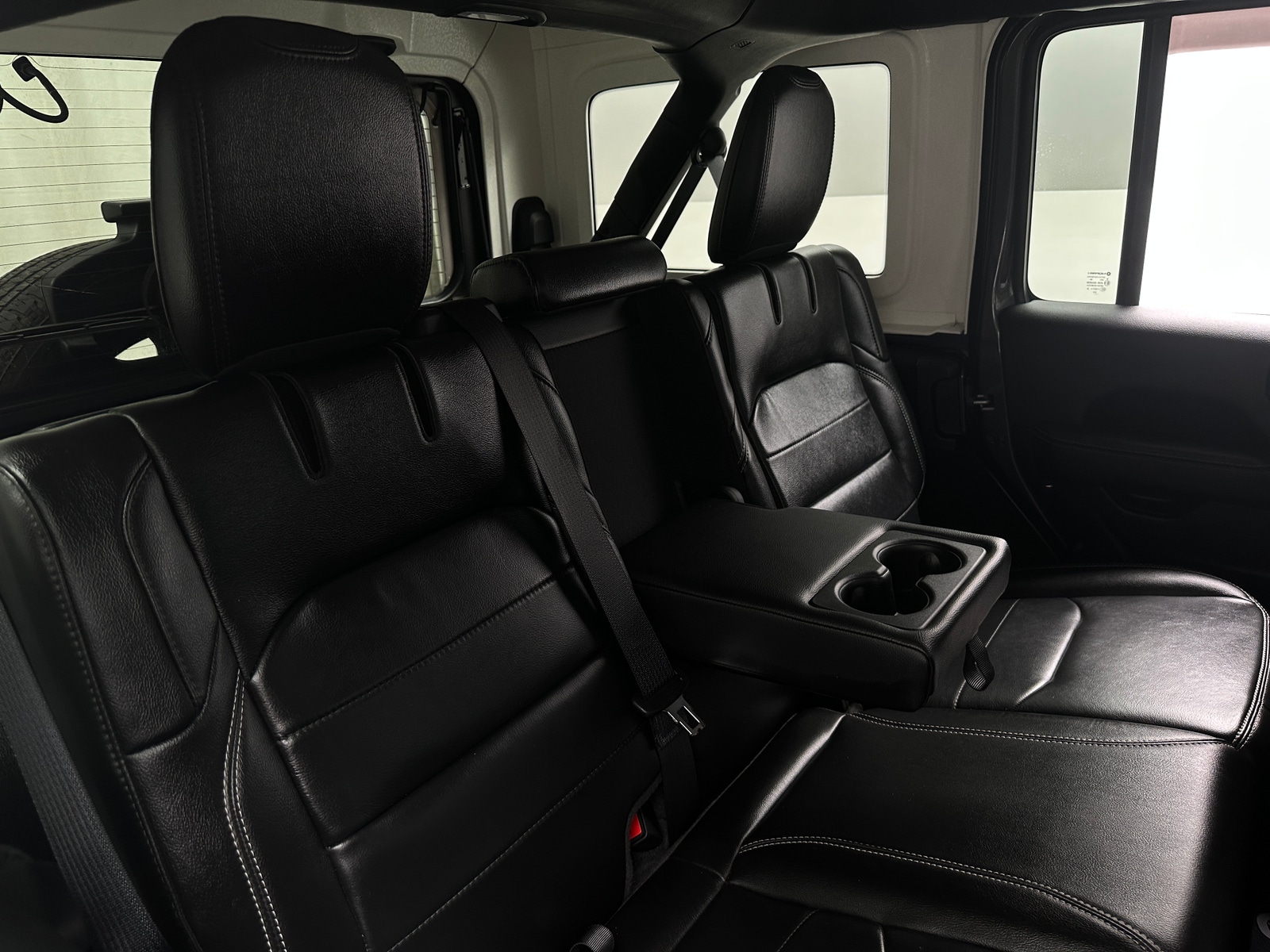 Thumbnail: 2021 Jeep Wrangler - 5