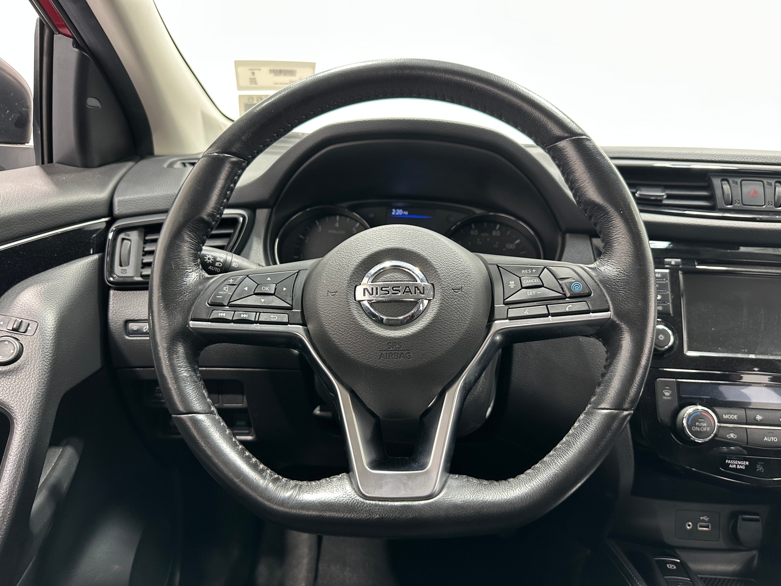 Thumbnail: 2019 Nissan Rogue Sport - 4