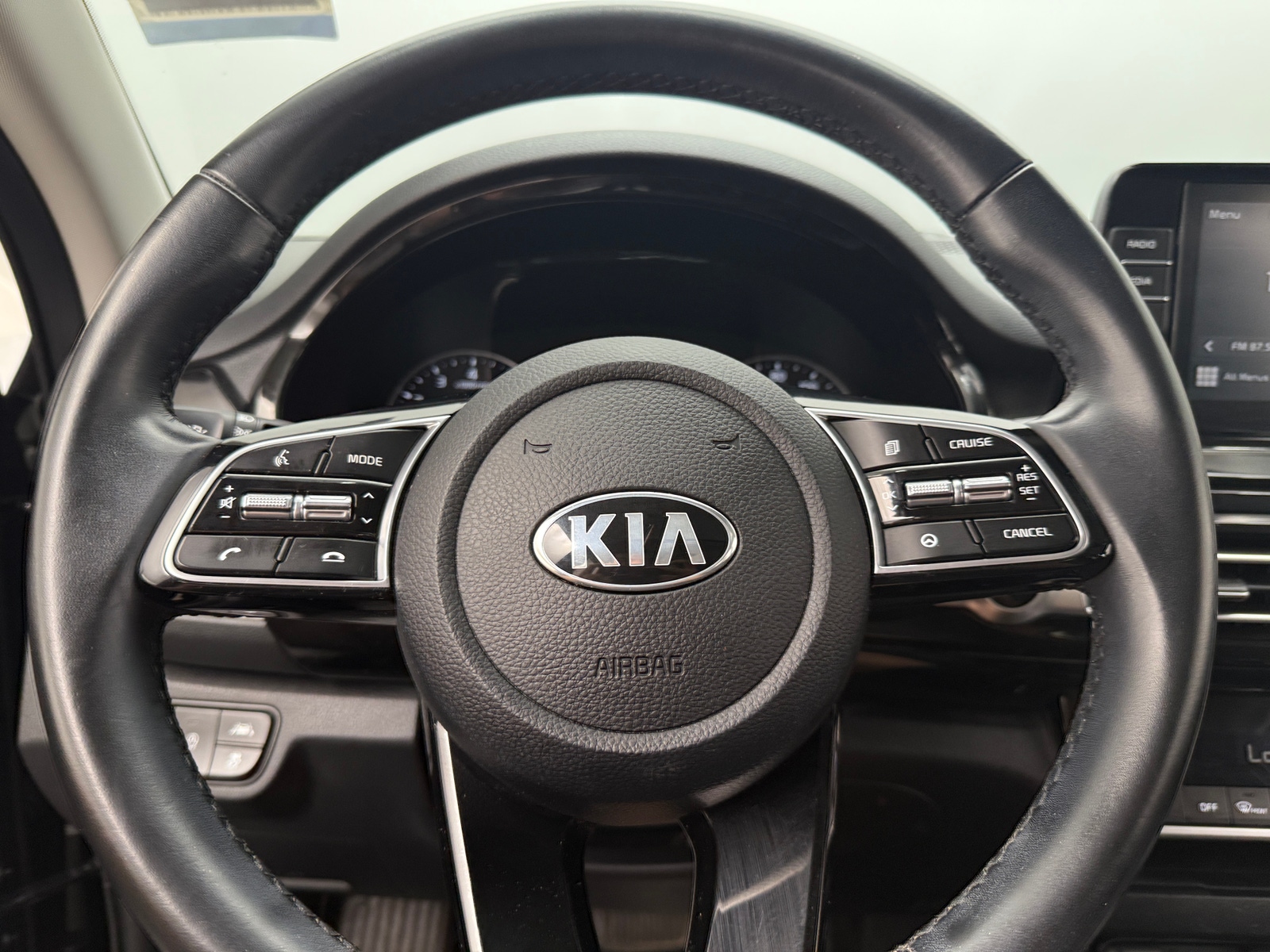 Thumbnail: 2021 Kia Seltos - 4