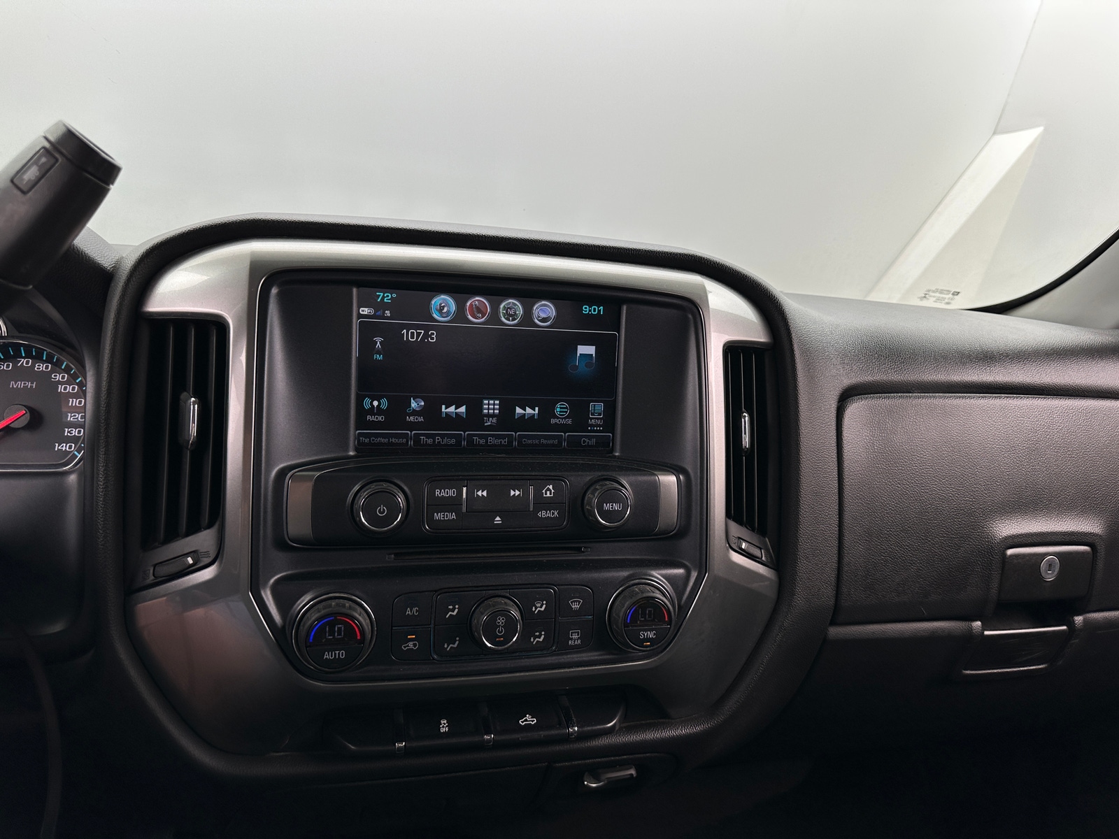 Thumbnail: 2018 Chevrolet Silverado 1500 - 4