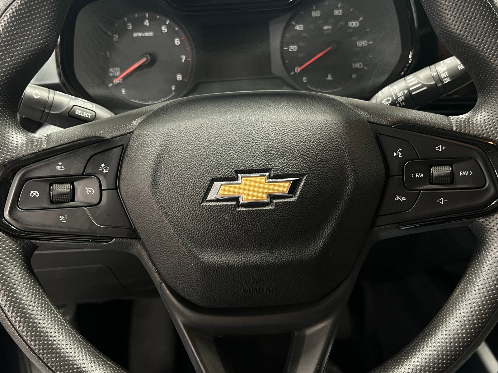 Thumbnail: 2025 Chevrolet Trax - 5