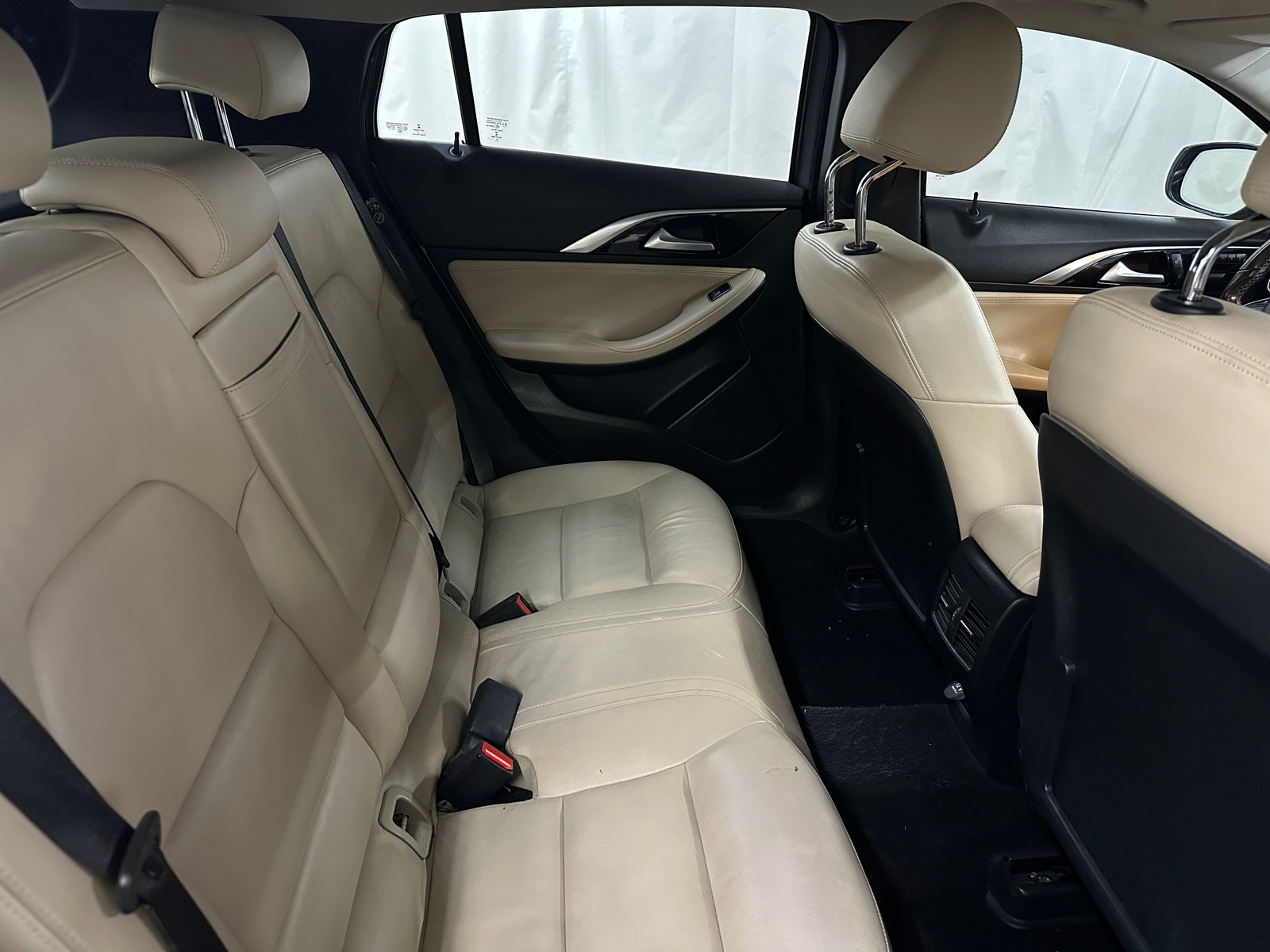 Thumbnail: 2017 INFINITI QX30 - 5