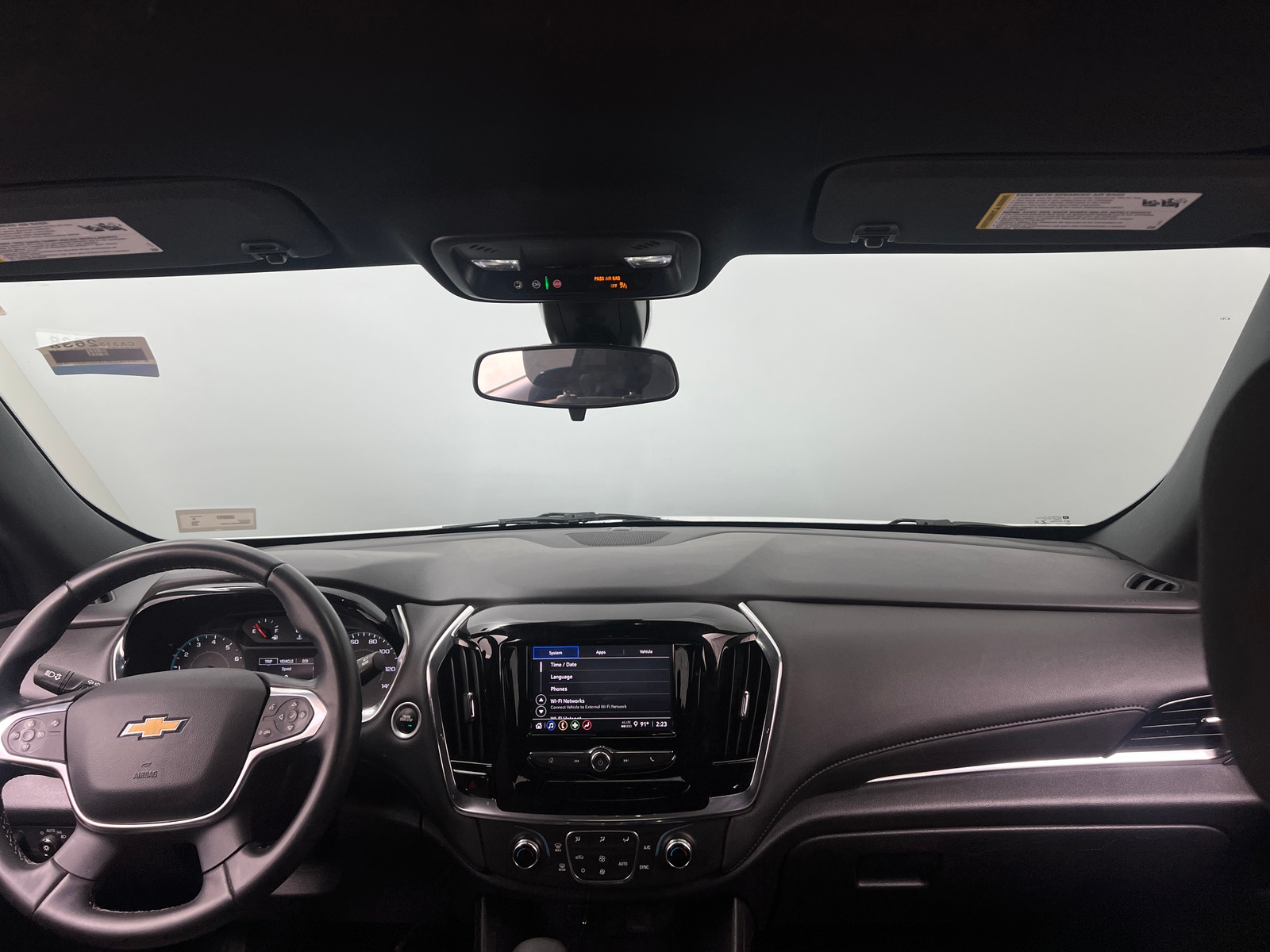 Thumbnail: 2023 Chevrolet Traverse - 3