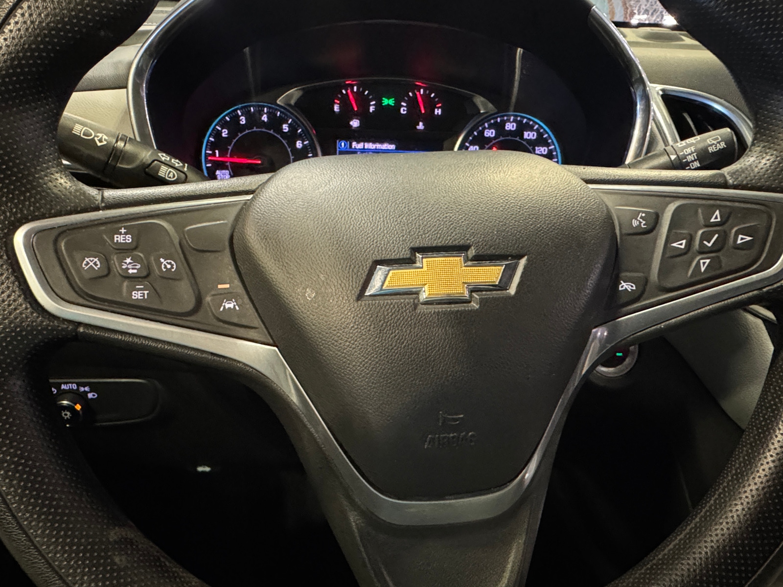 Thumbnail: 2022 Chevrolet Equinox - 5