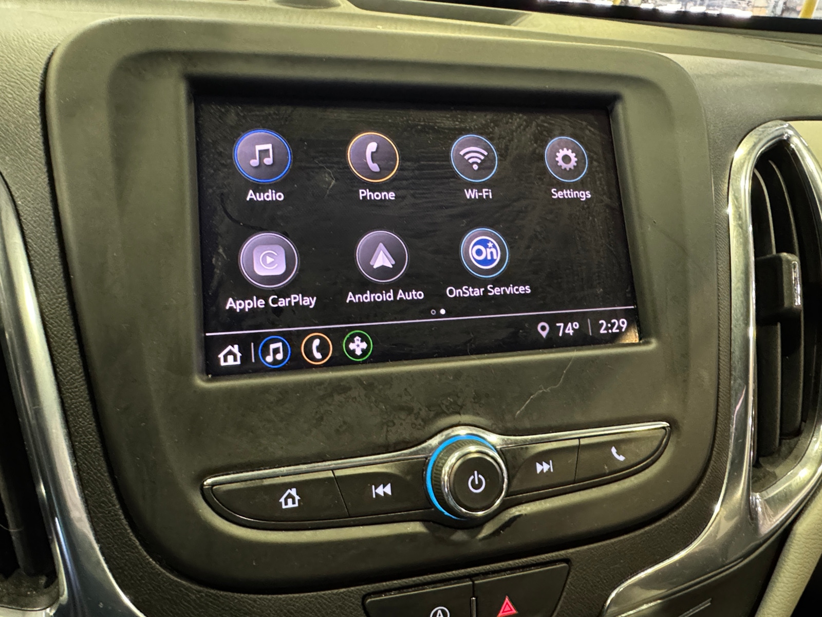 Thumbnail: 2022 Chevrolet Equinox - 4