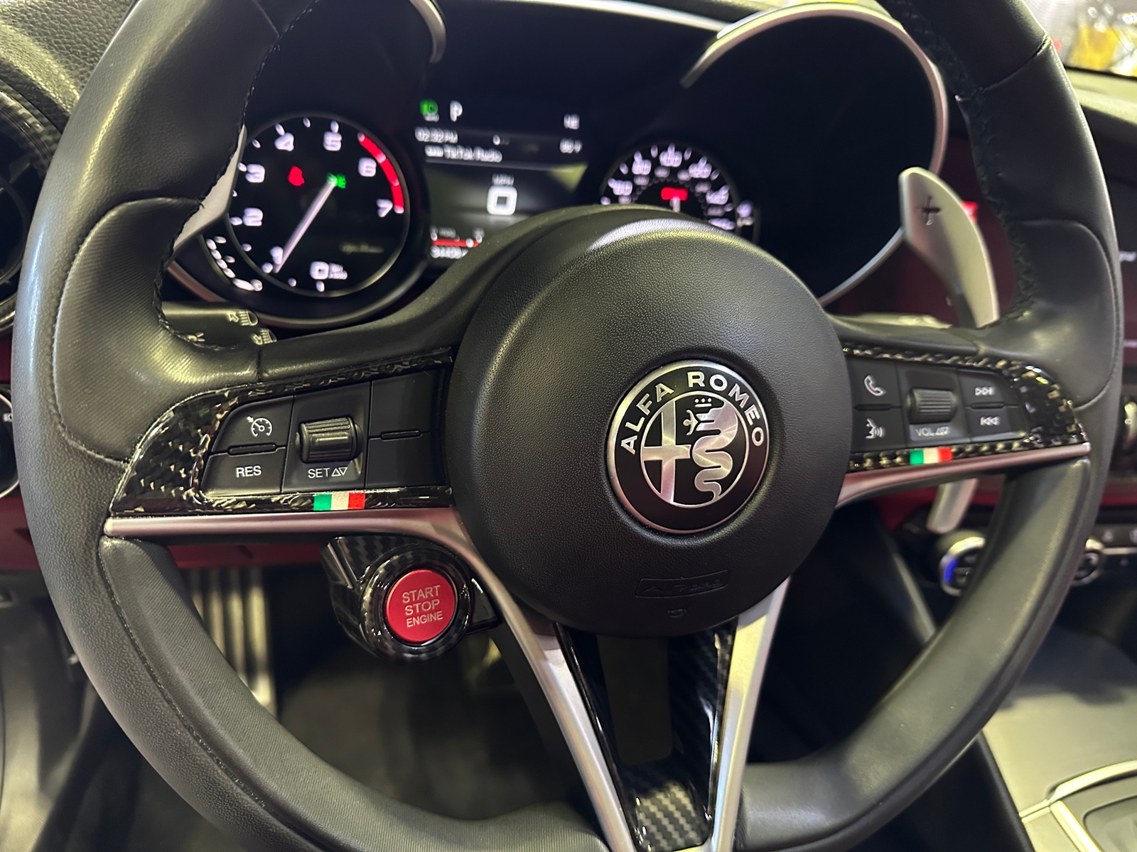 Thumbnail: 2019 Alfa Romeo Giulia - 4
