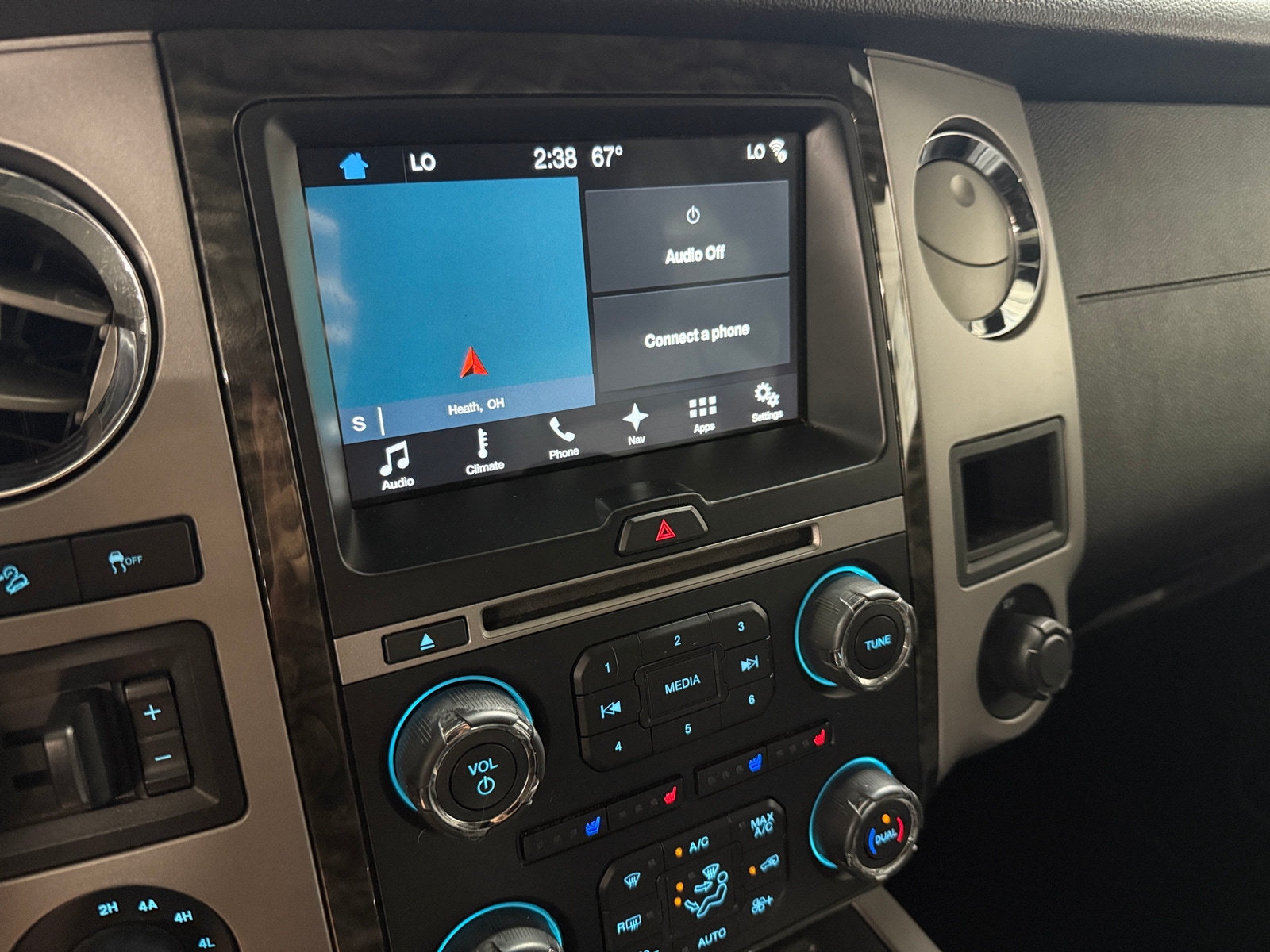 Thumbnail: 2017 Ford Expedition - 3