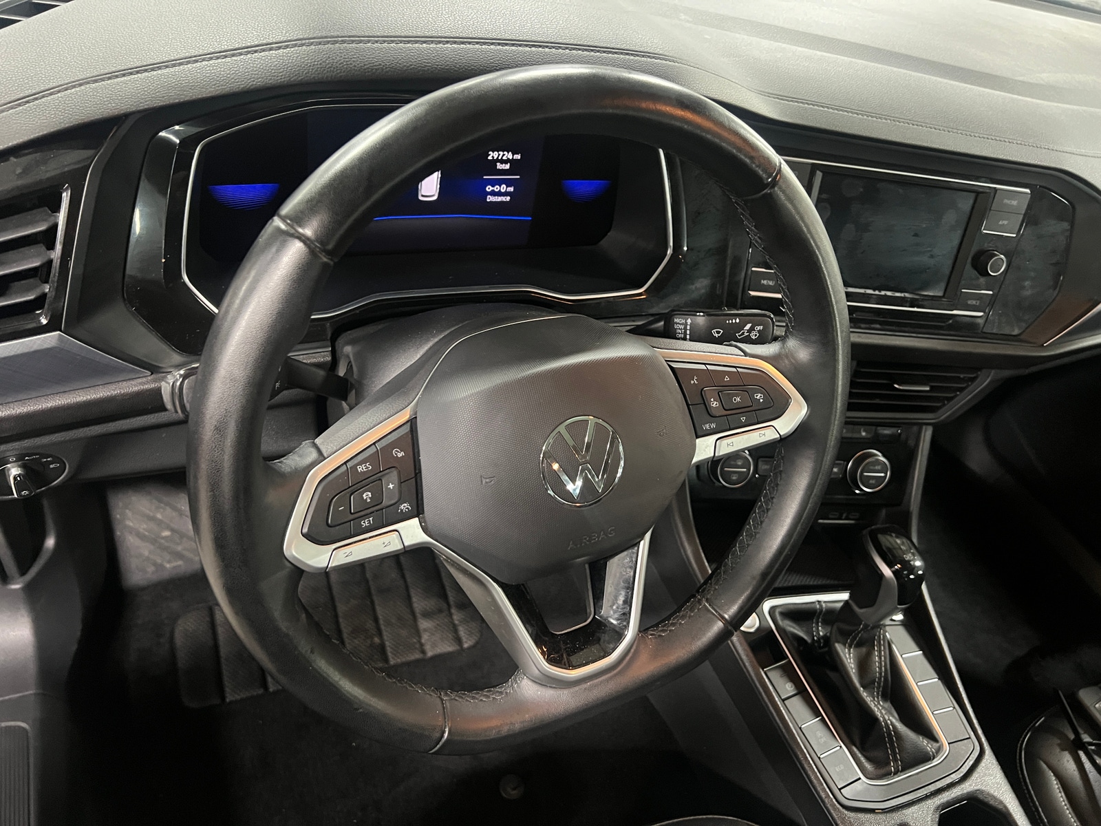 Thumbnail: 2023 Volkswagen Jetta - 4