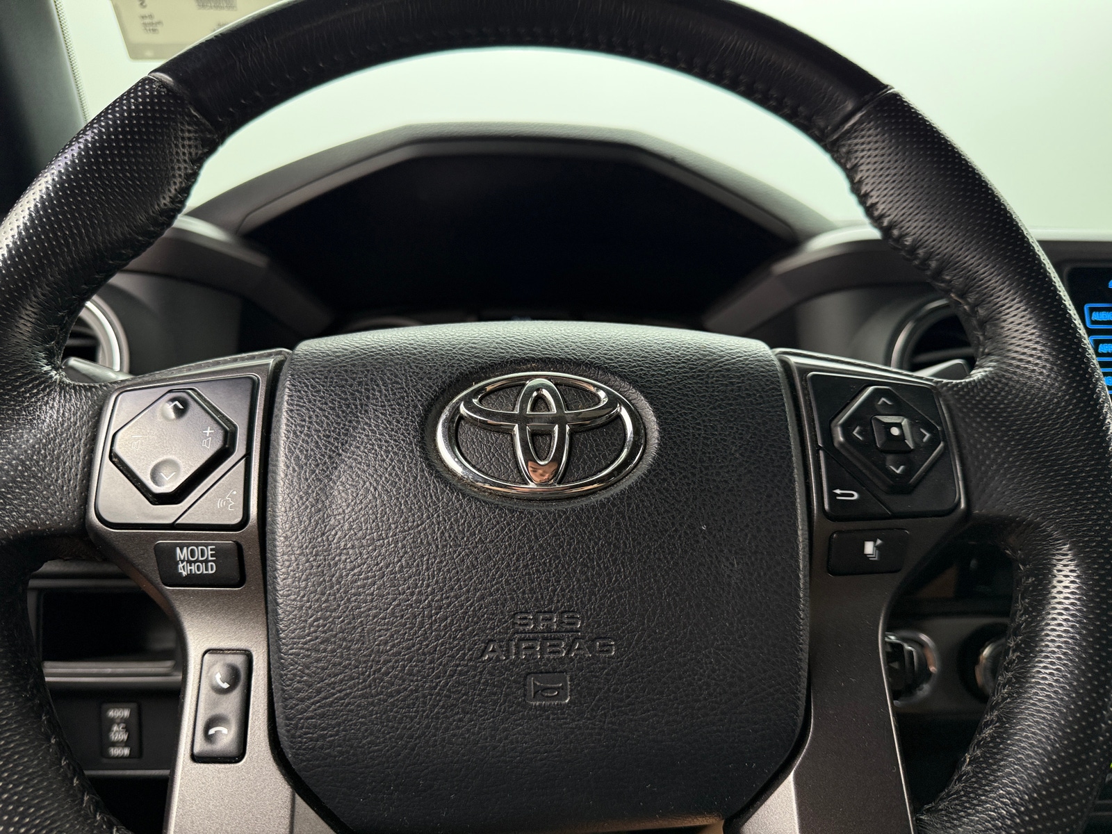 Thumbnail: 2017 Toyota Tacoma - 5
