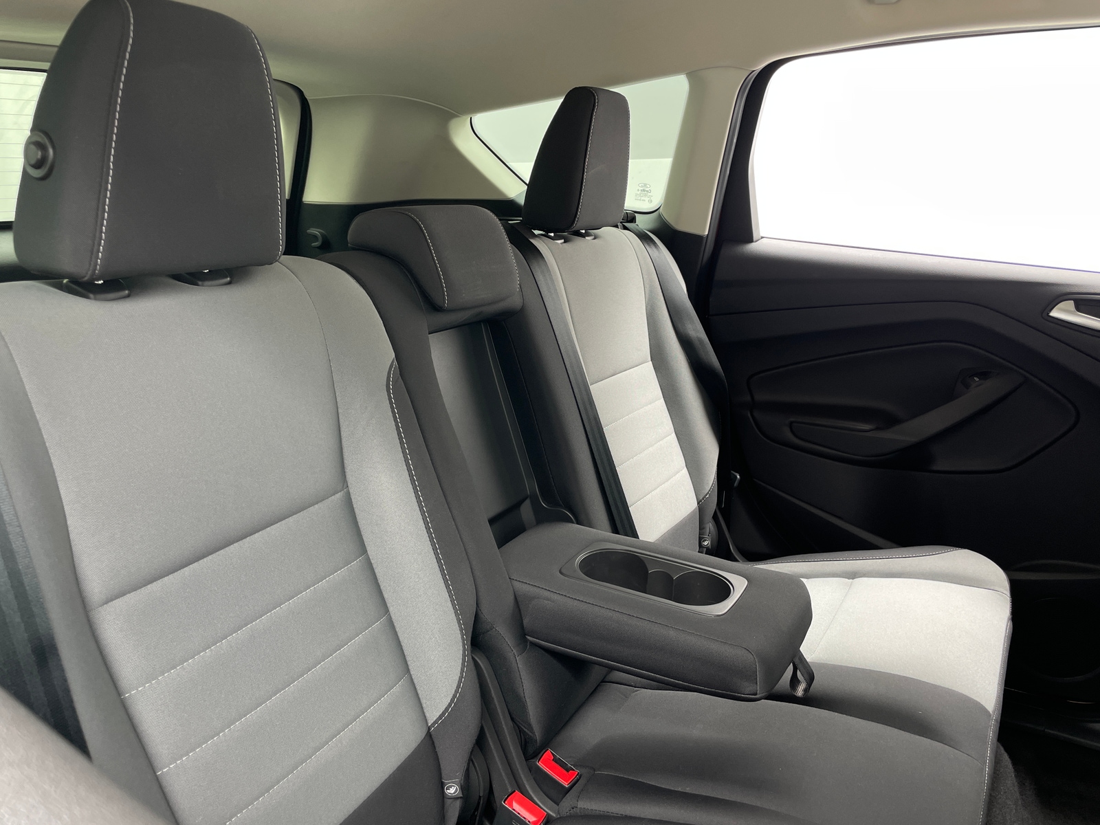 Thumbnail: 2016 Ford Escape - 6