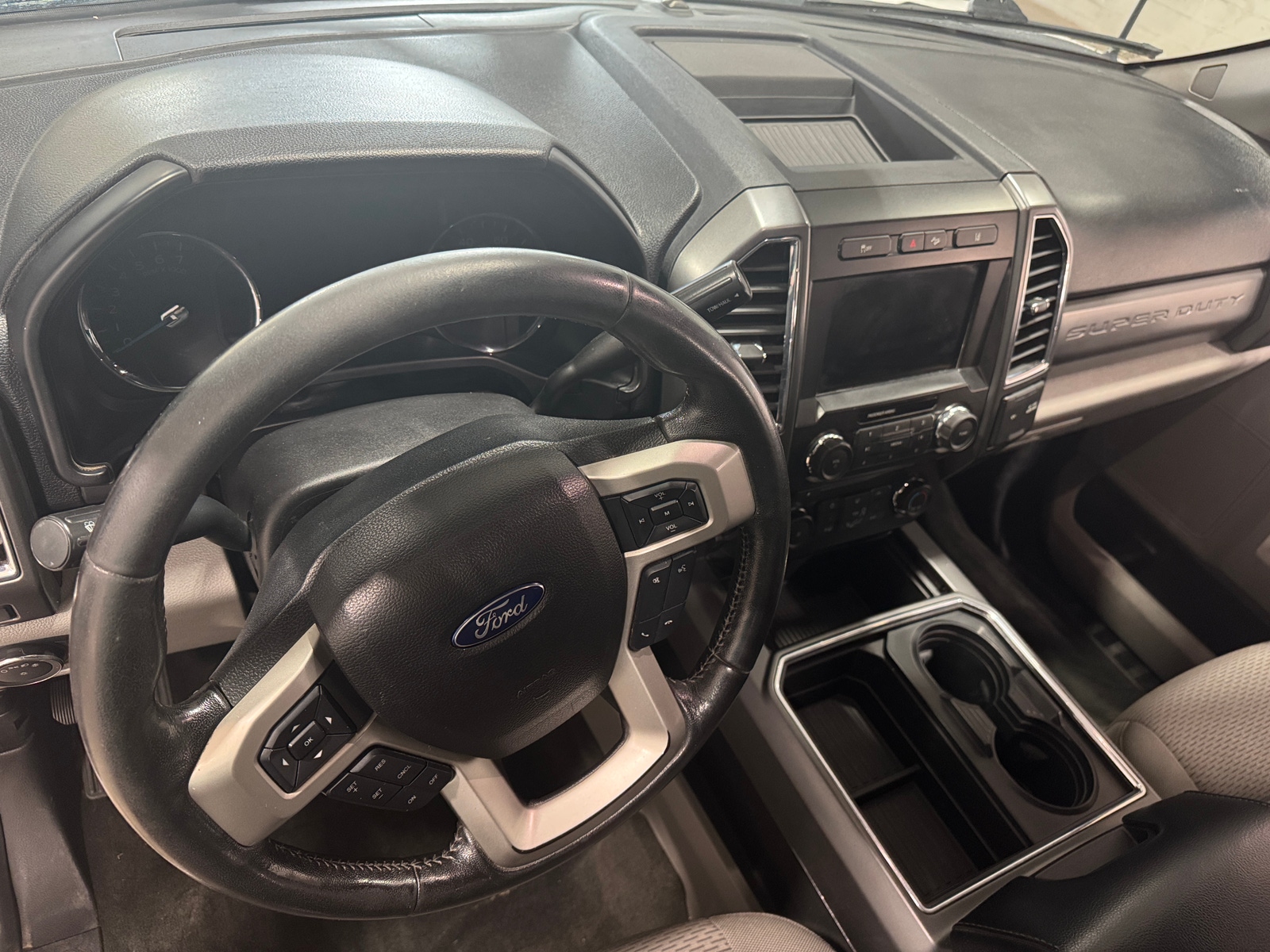 Thumbnail: 2017 Ford Econoline - 3