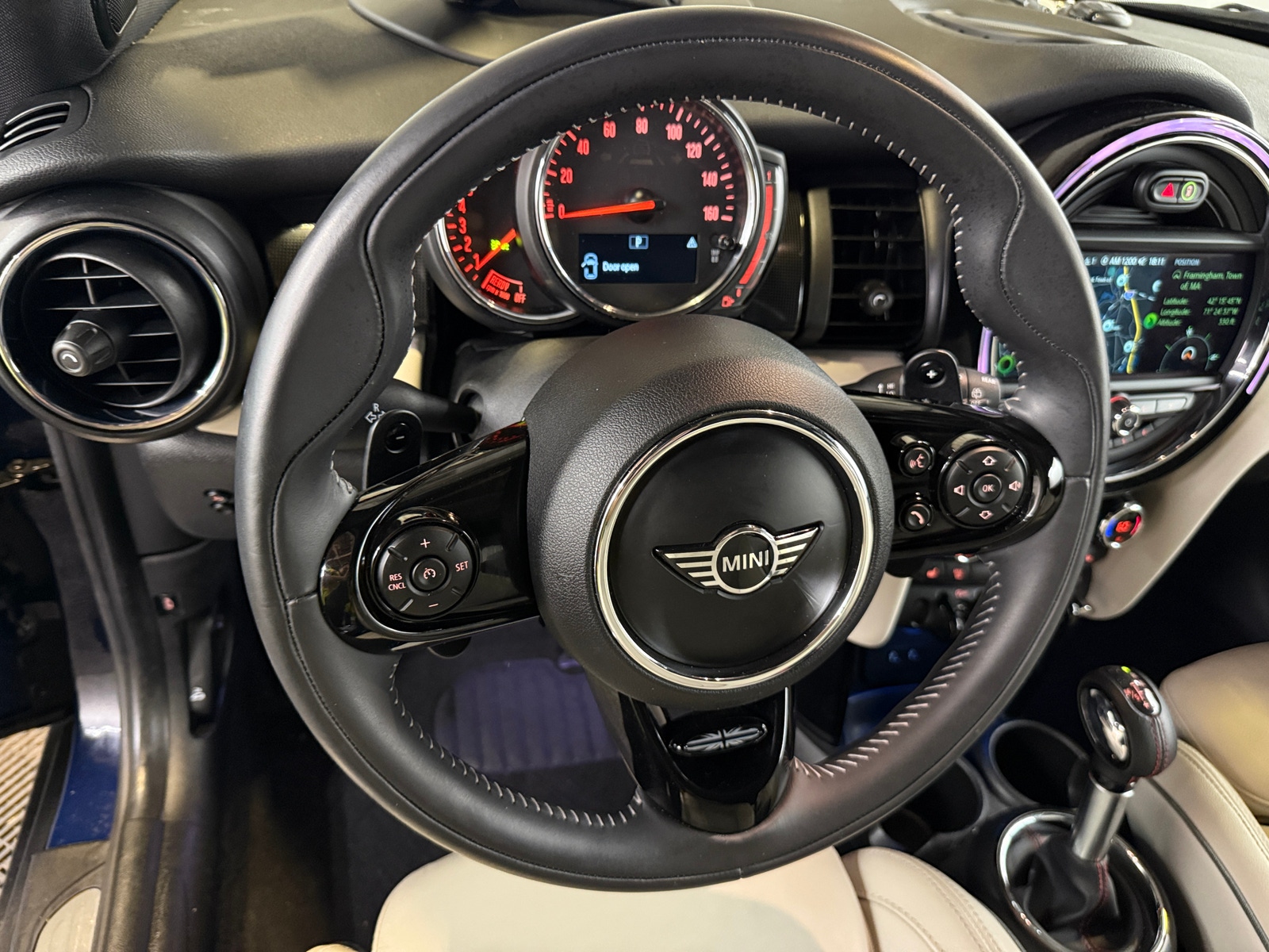 Thumbnail: 2019 MINI Cooper Hardtop - 4